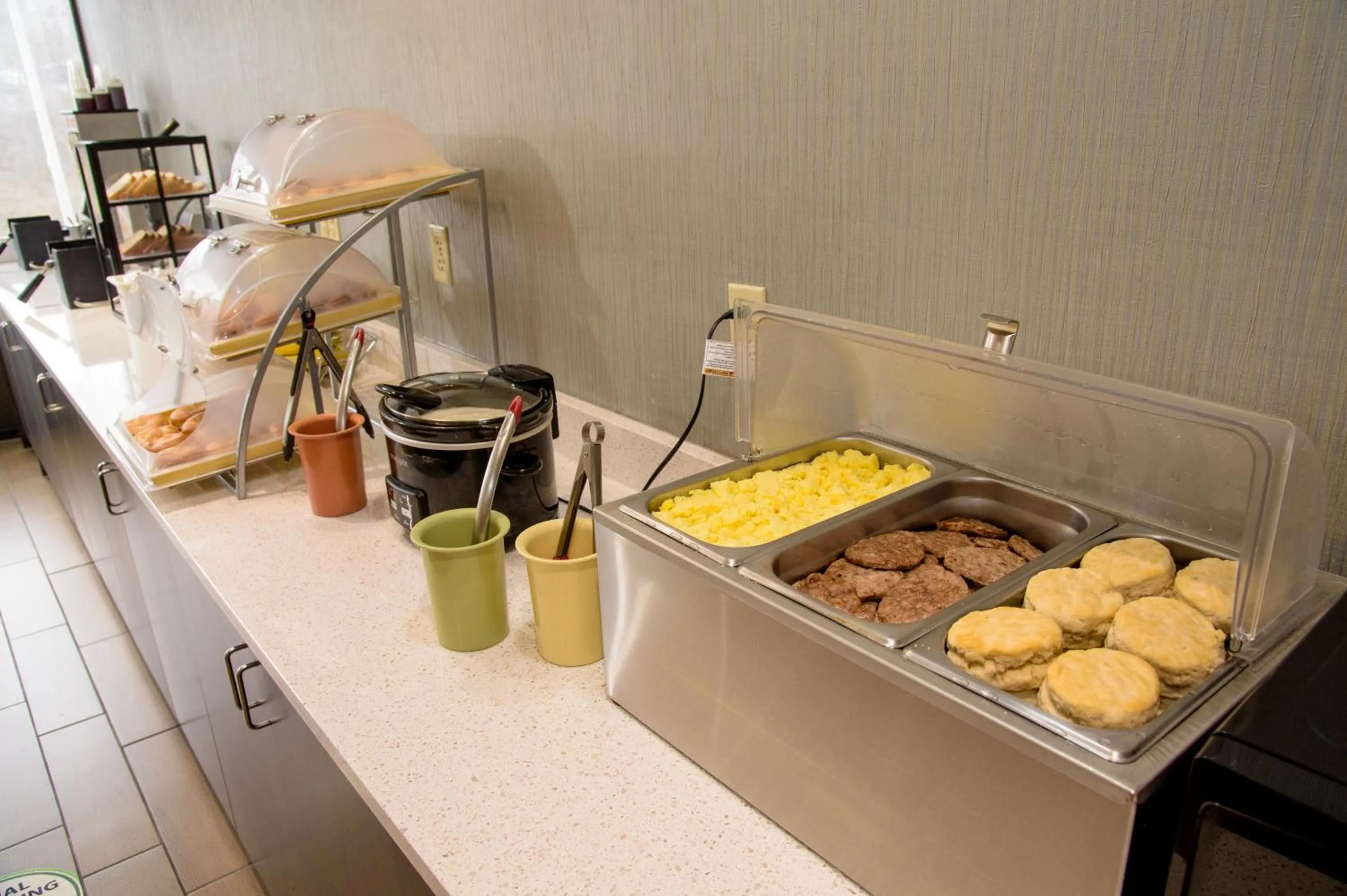 Breakfast in Pigeon River Inn