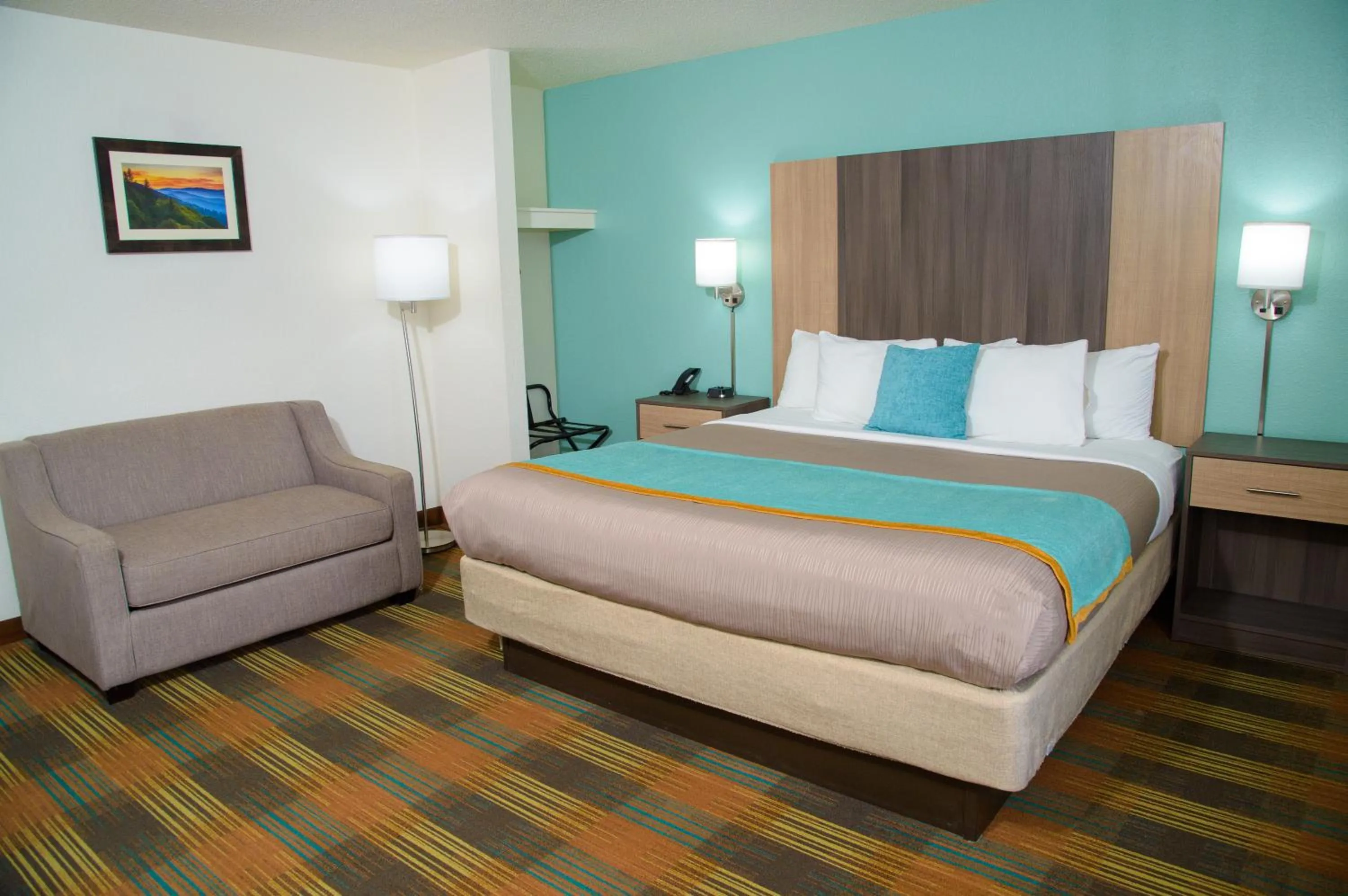 Bed in Pigeon River Inn