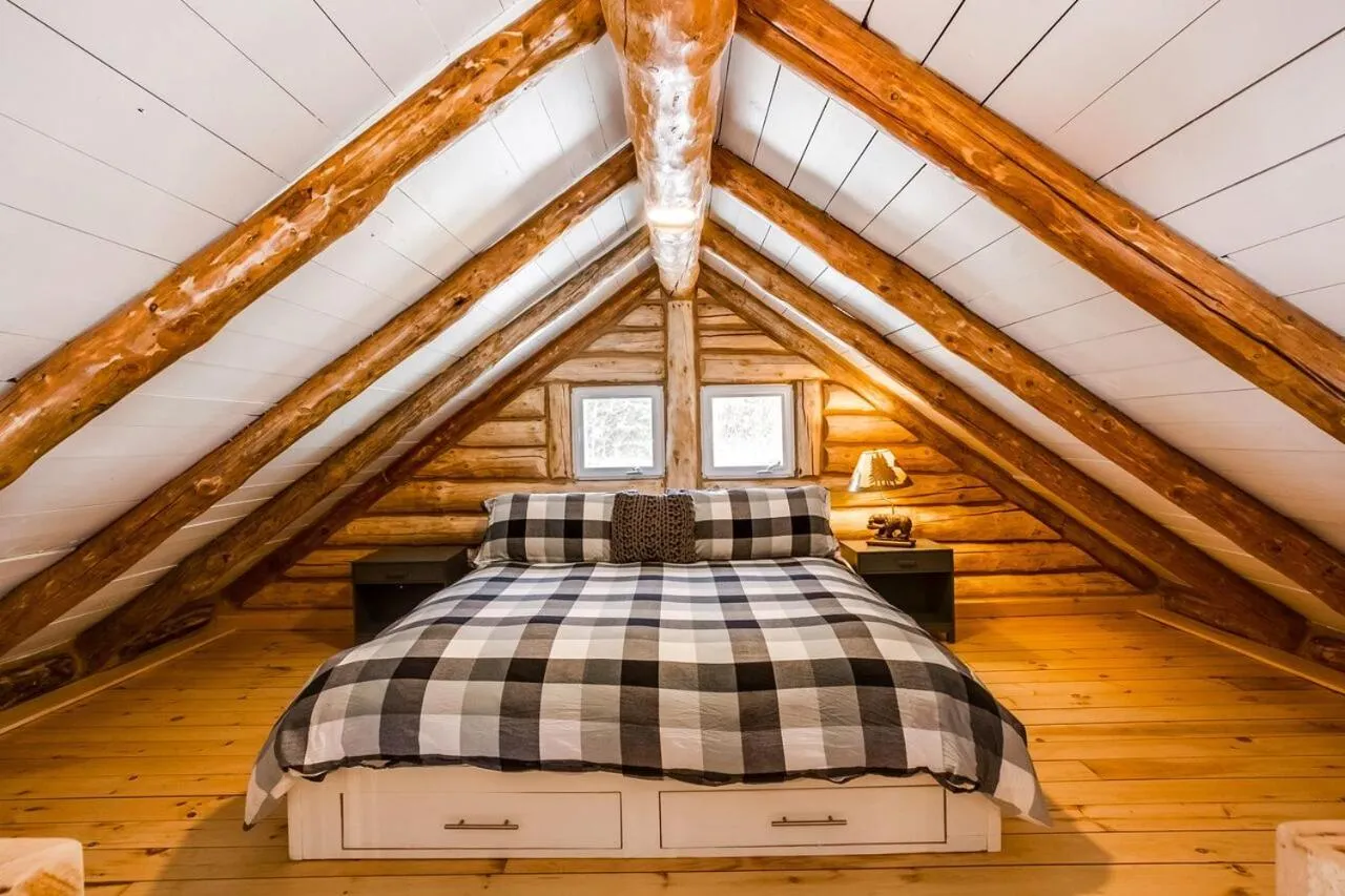 Bed in Le log home - Locations du sommet