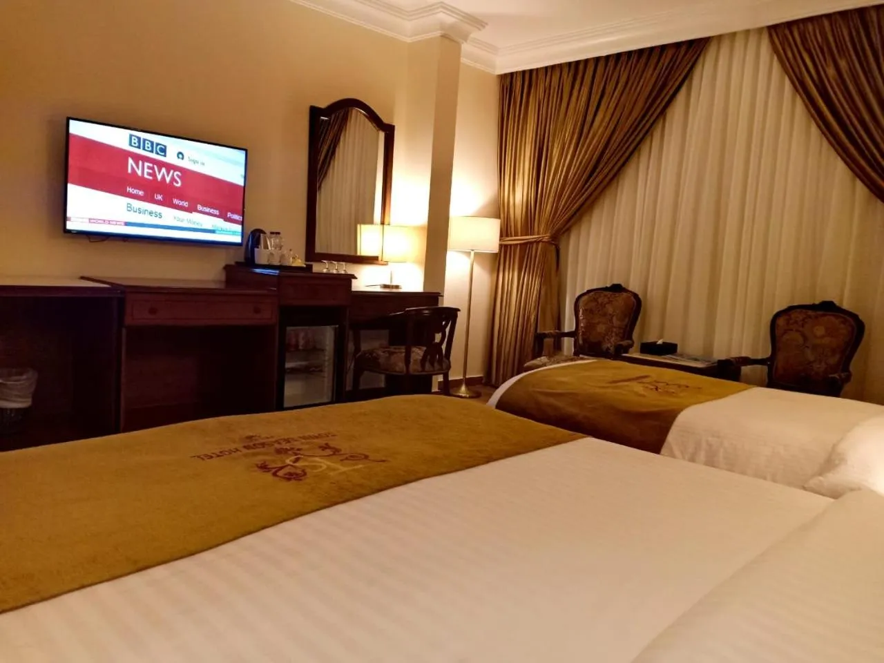 TV and multimedia, Bed in Town Season Hotel