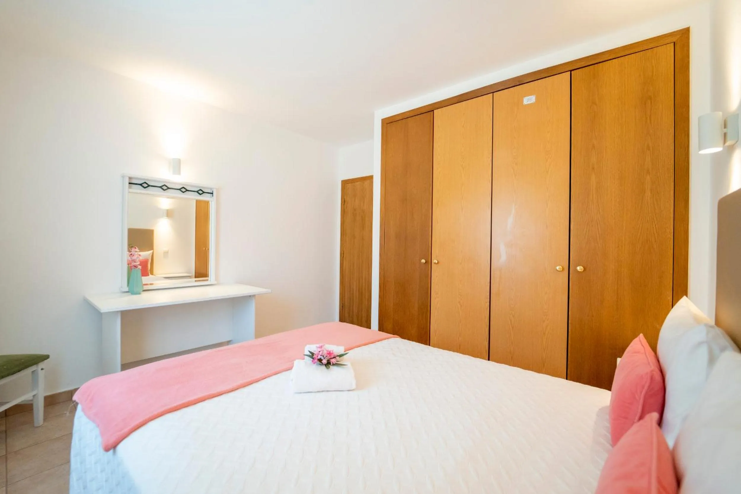 Bed in Apartamentos Monte dos Avós, Albufeira by AlgarveBlossom