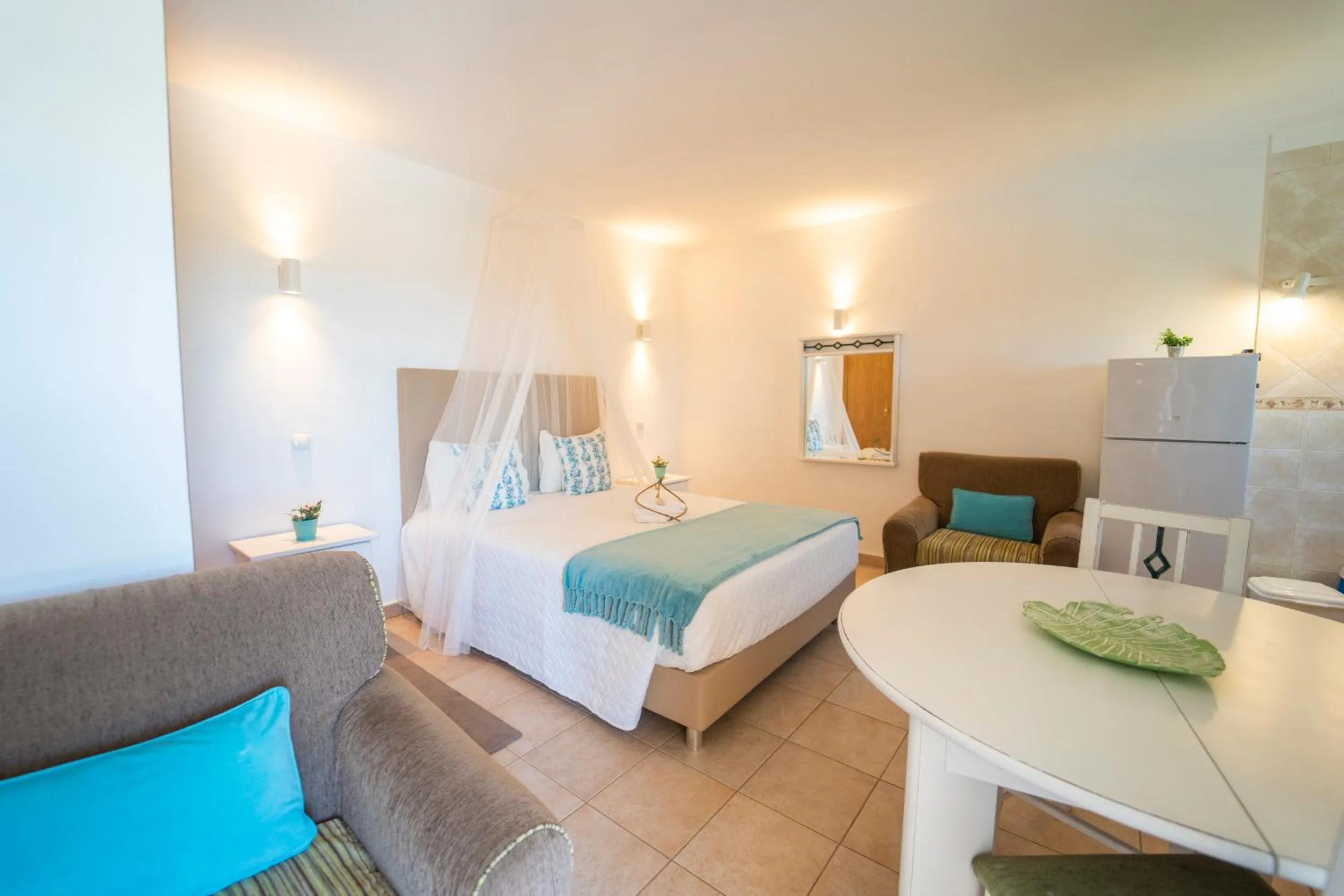 Bed in Apartamentos Monte dos Avós, Albufeira by AlgarveBlossom