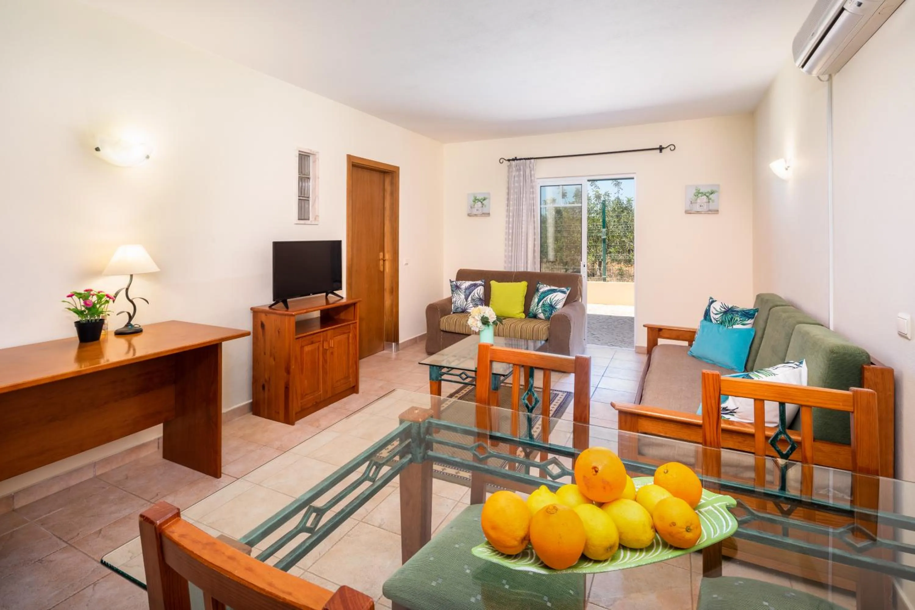 Apartamentos Monte dos Avós, Albufeira by AlgarveBlossom