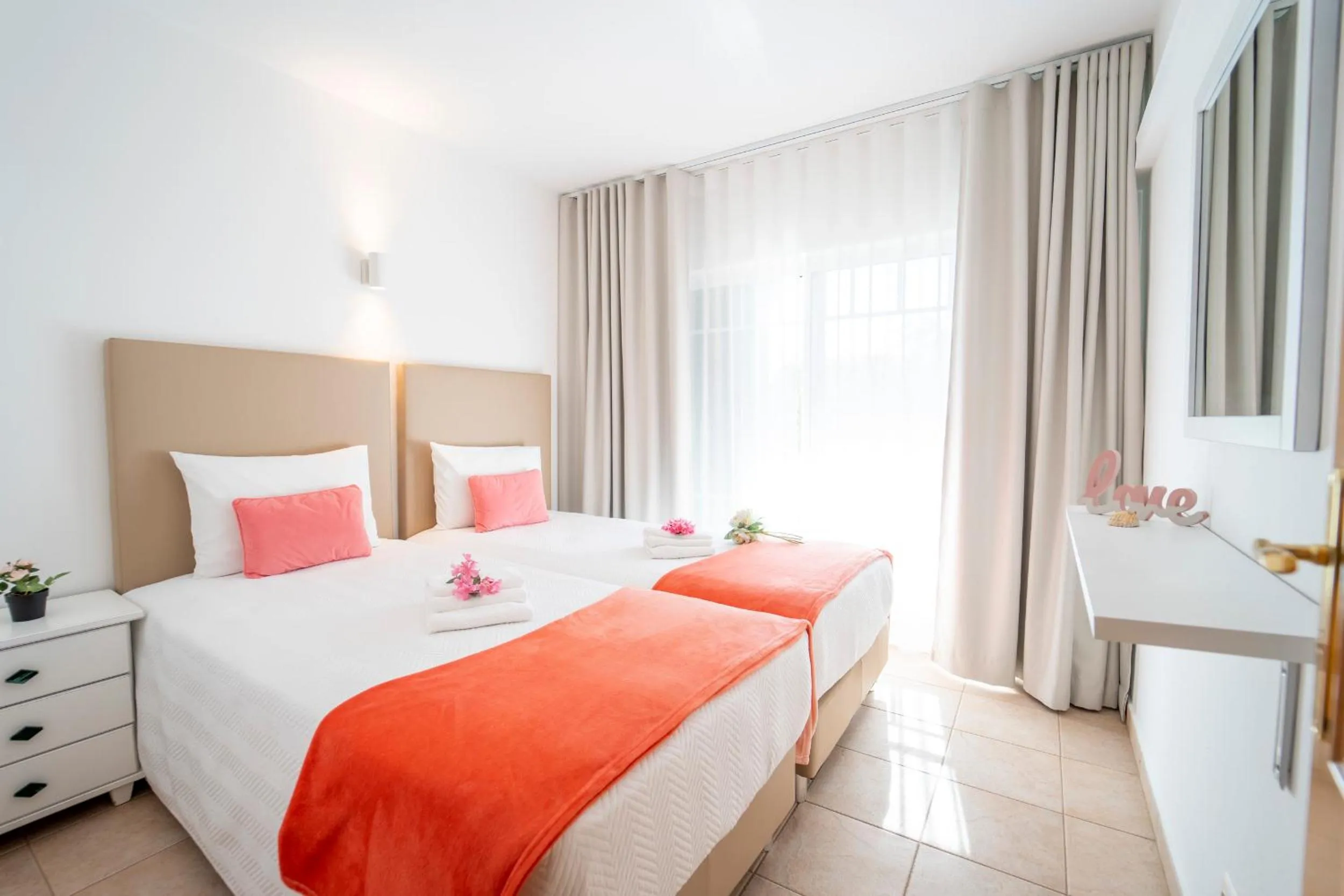 Bed in Apartamentos Monte dos Avós, Albufeira by AlgarveBlossom