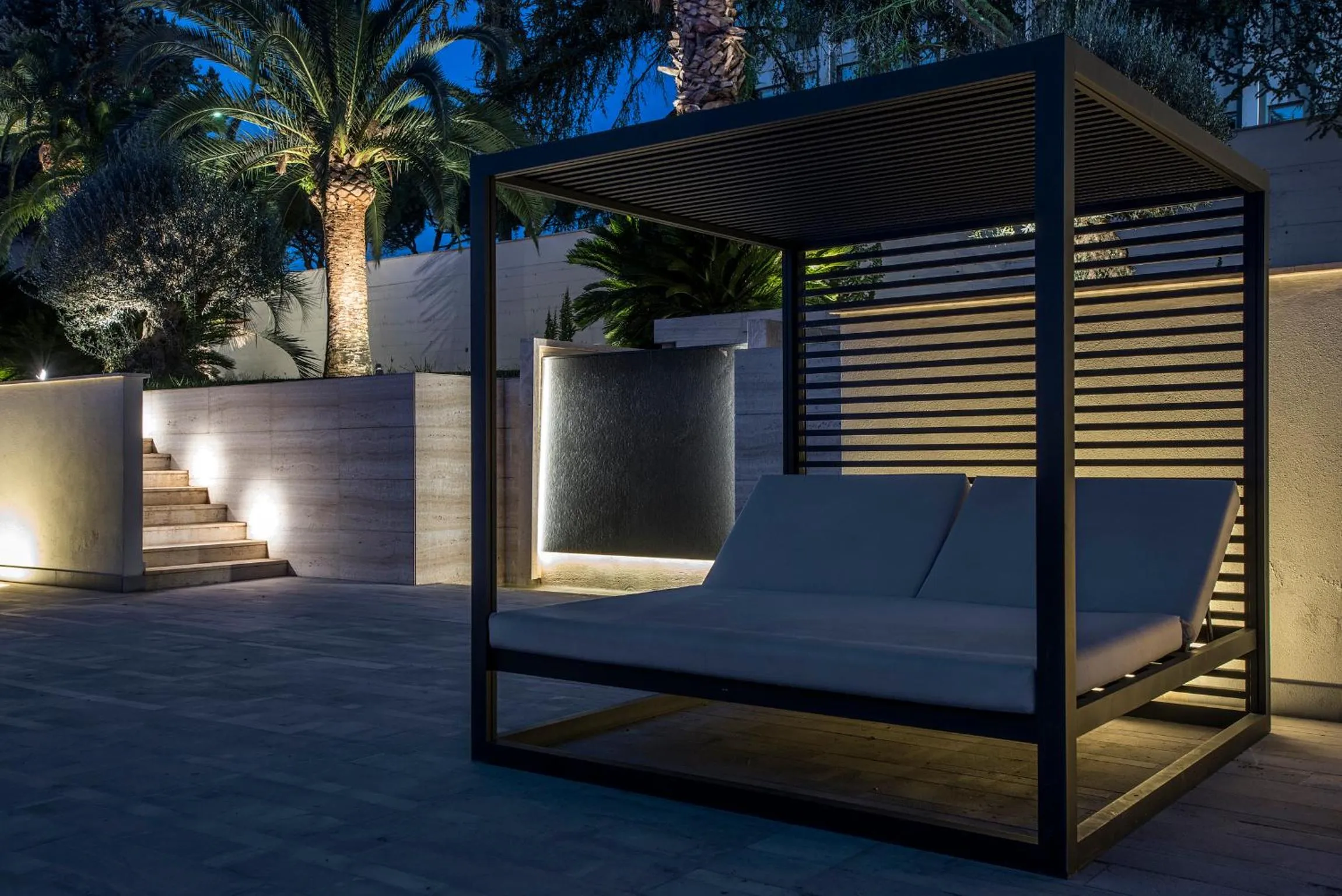 Swimming pool in Ergife Palace Hotel