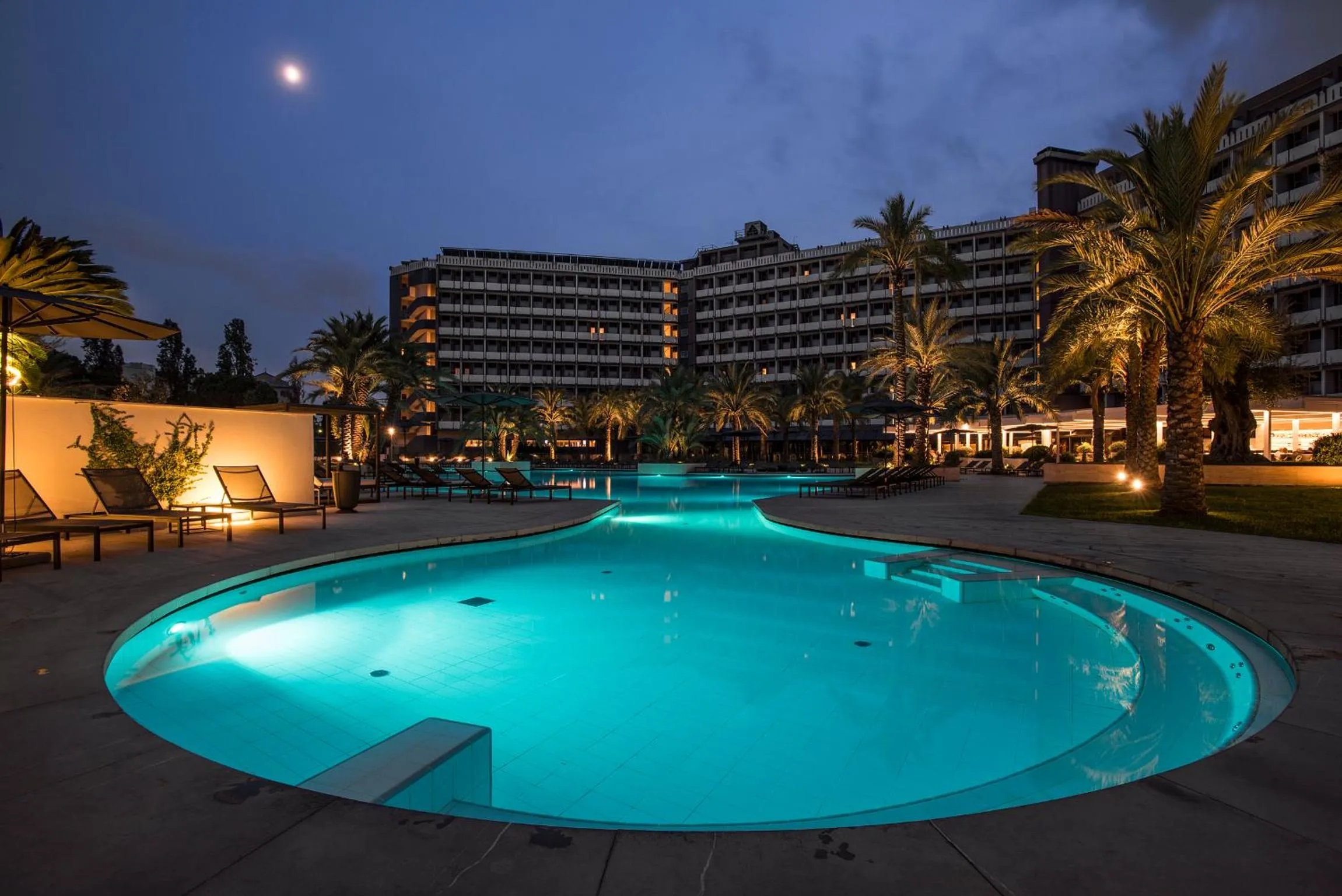 Swimming pool in Ergife Palace Hotel