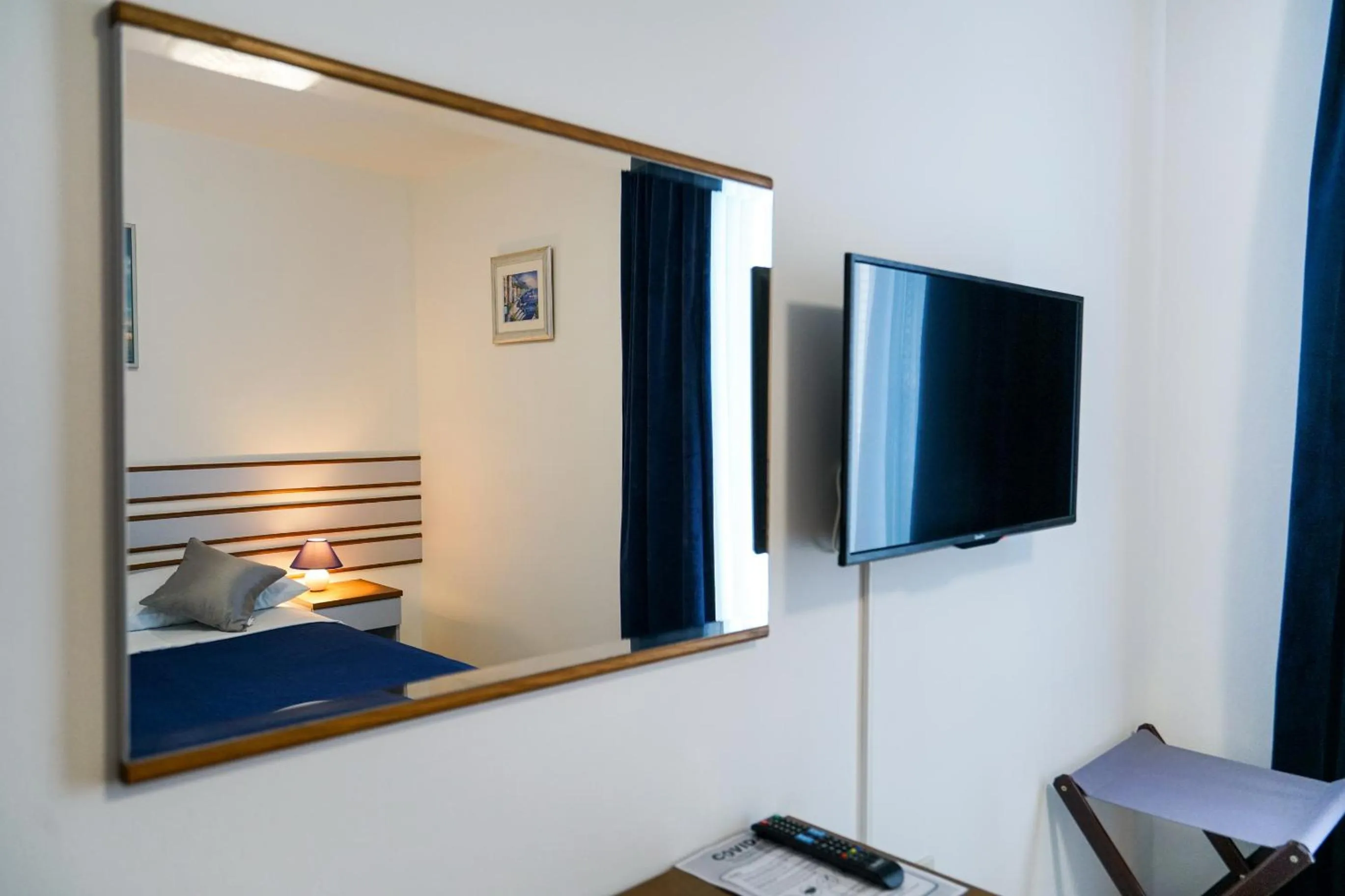 TV and multimedia, Bed in Hotel Belvedere