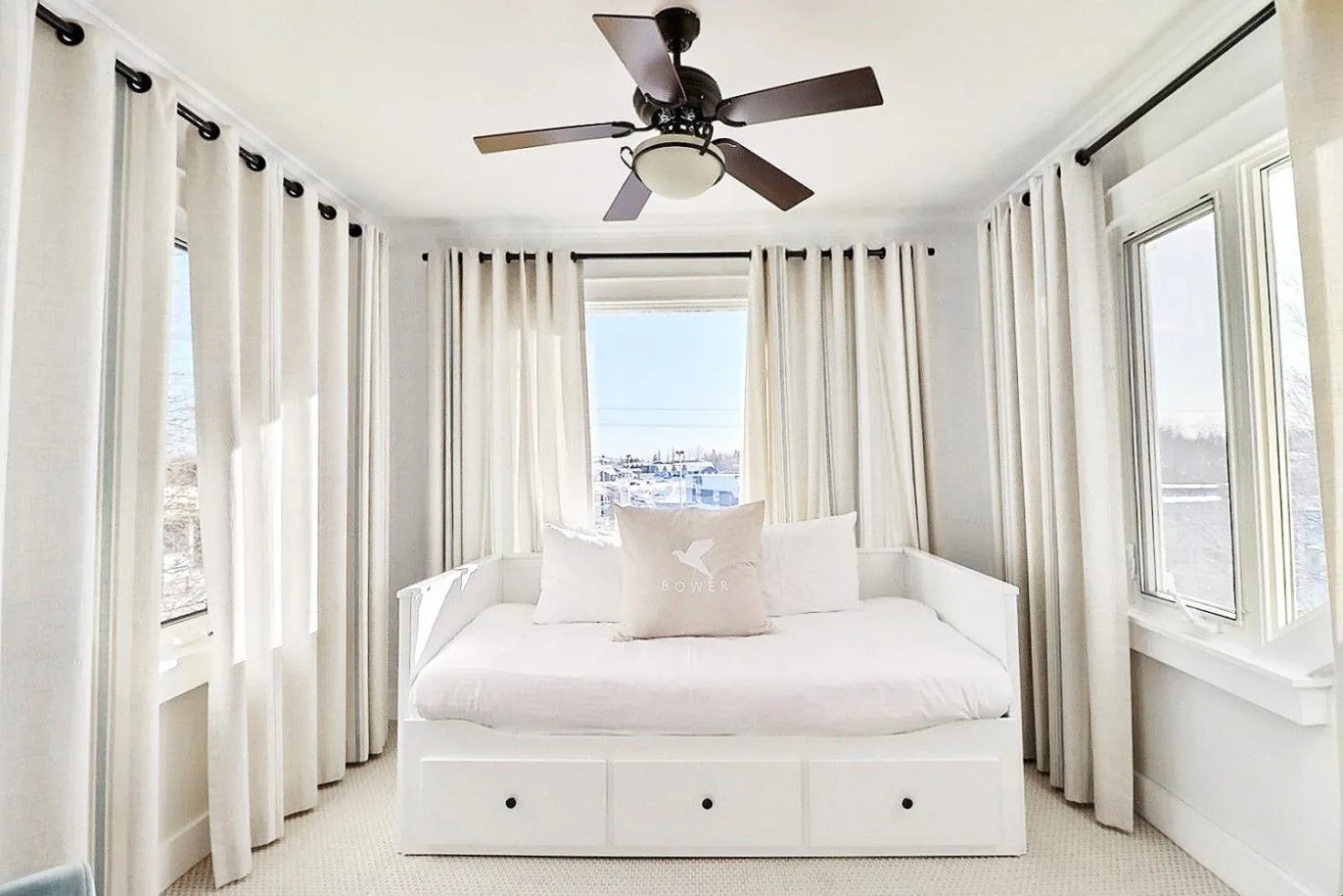 Bed in Hotel du Vieux Port by Bower Boutique Hotels