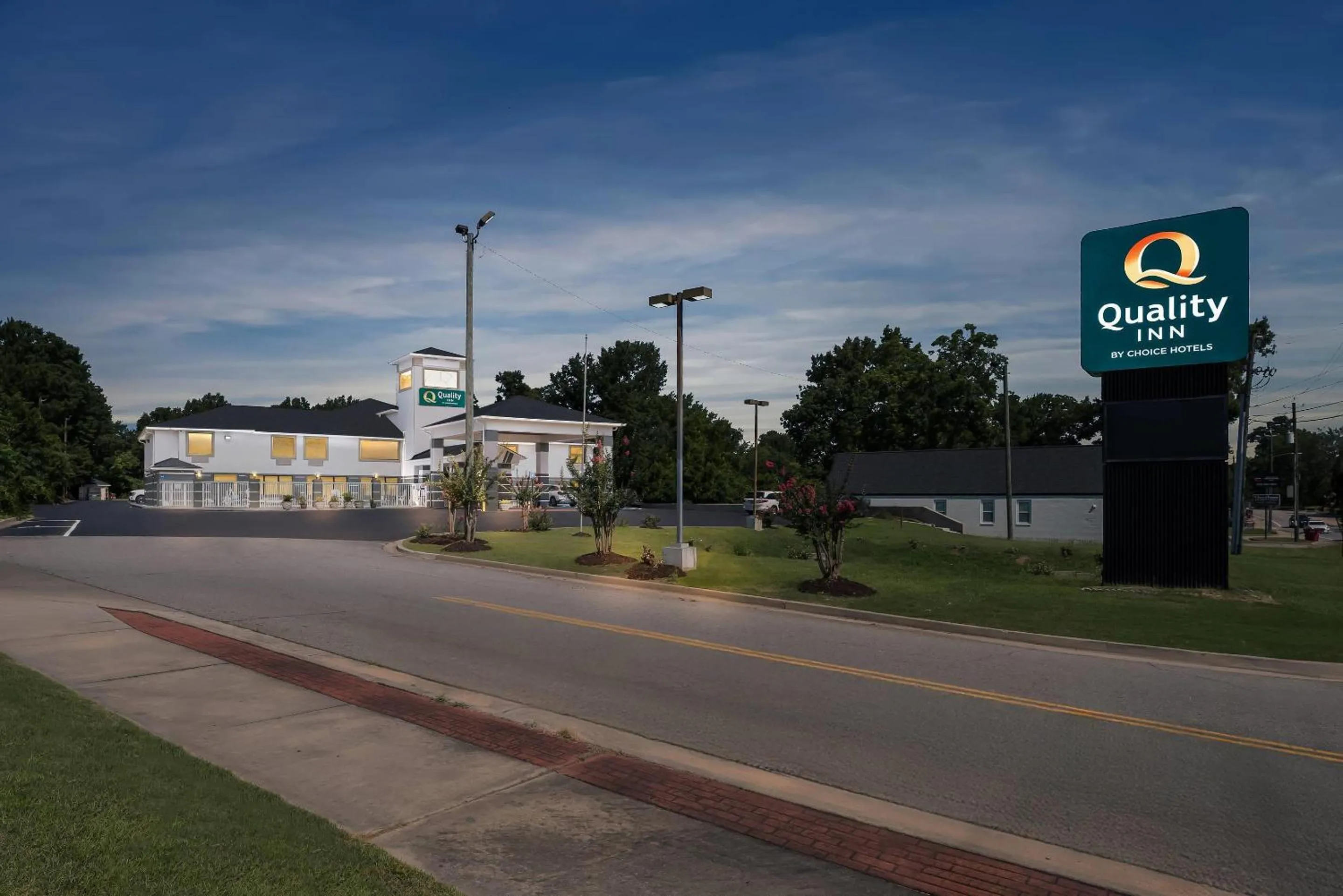 Property building in Quality Inn Sandersville