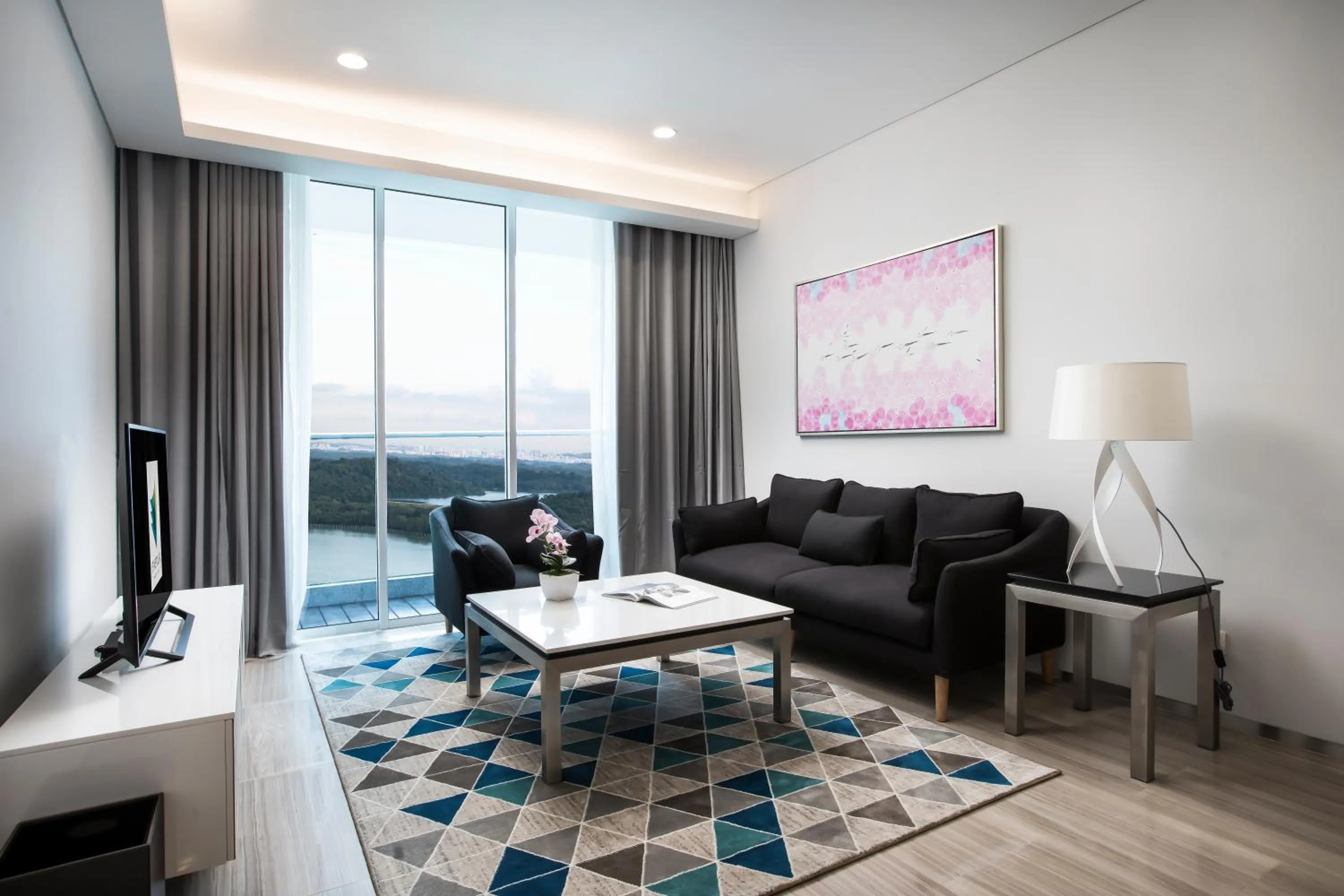 Balcony/Terrace in Pinetree Marina Resort