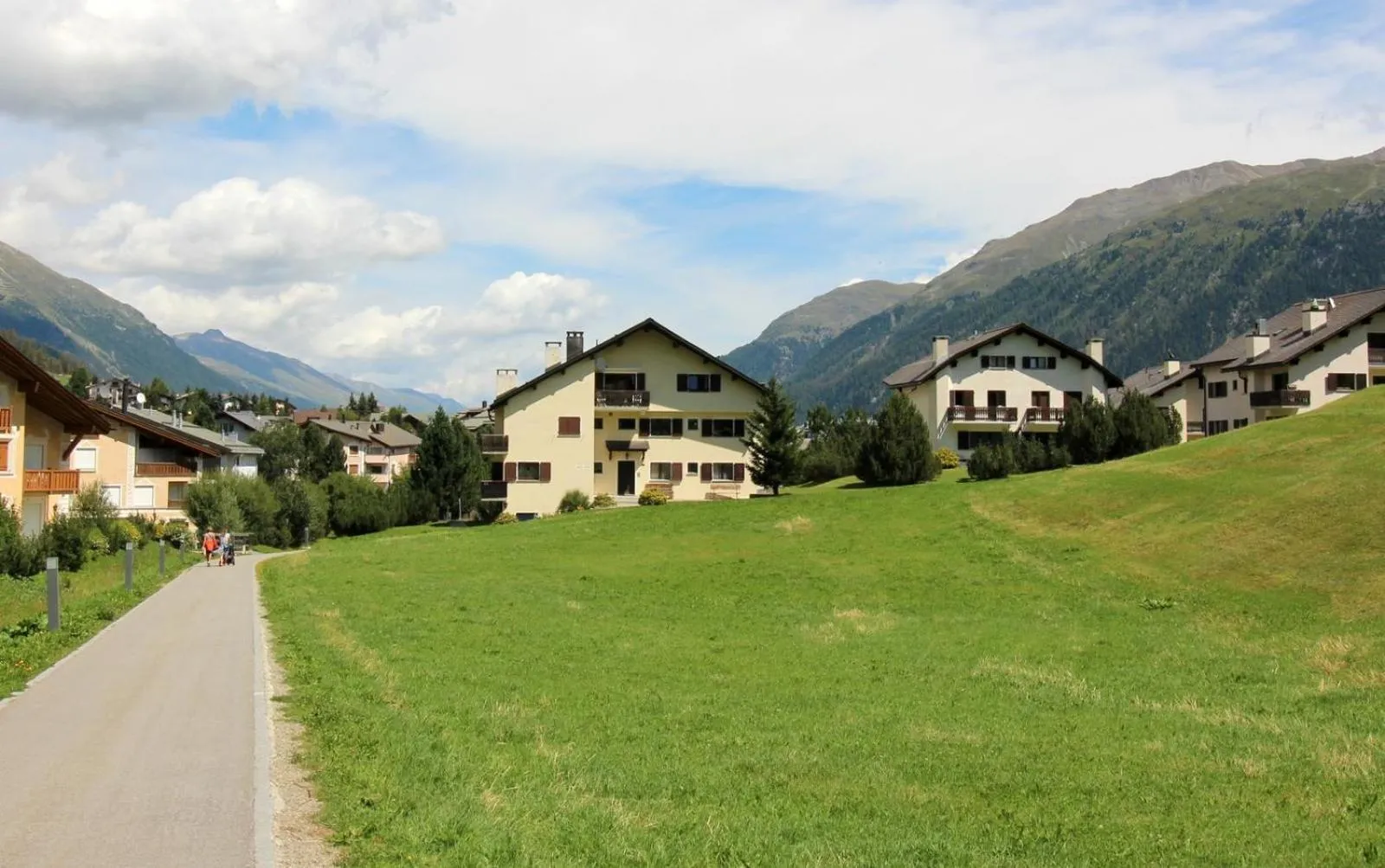 Neighbourhood in Mulin