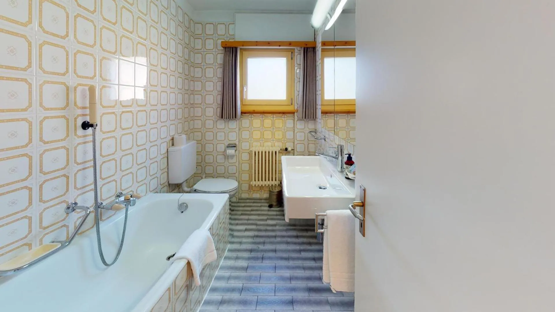 Bathroom in Mulin