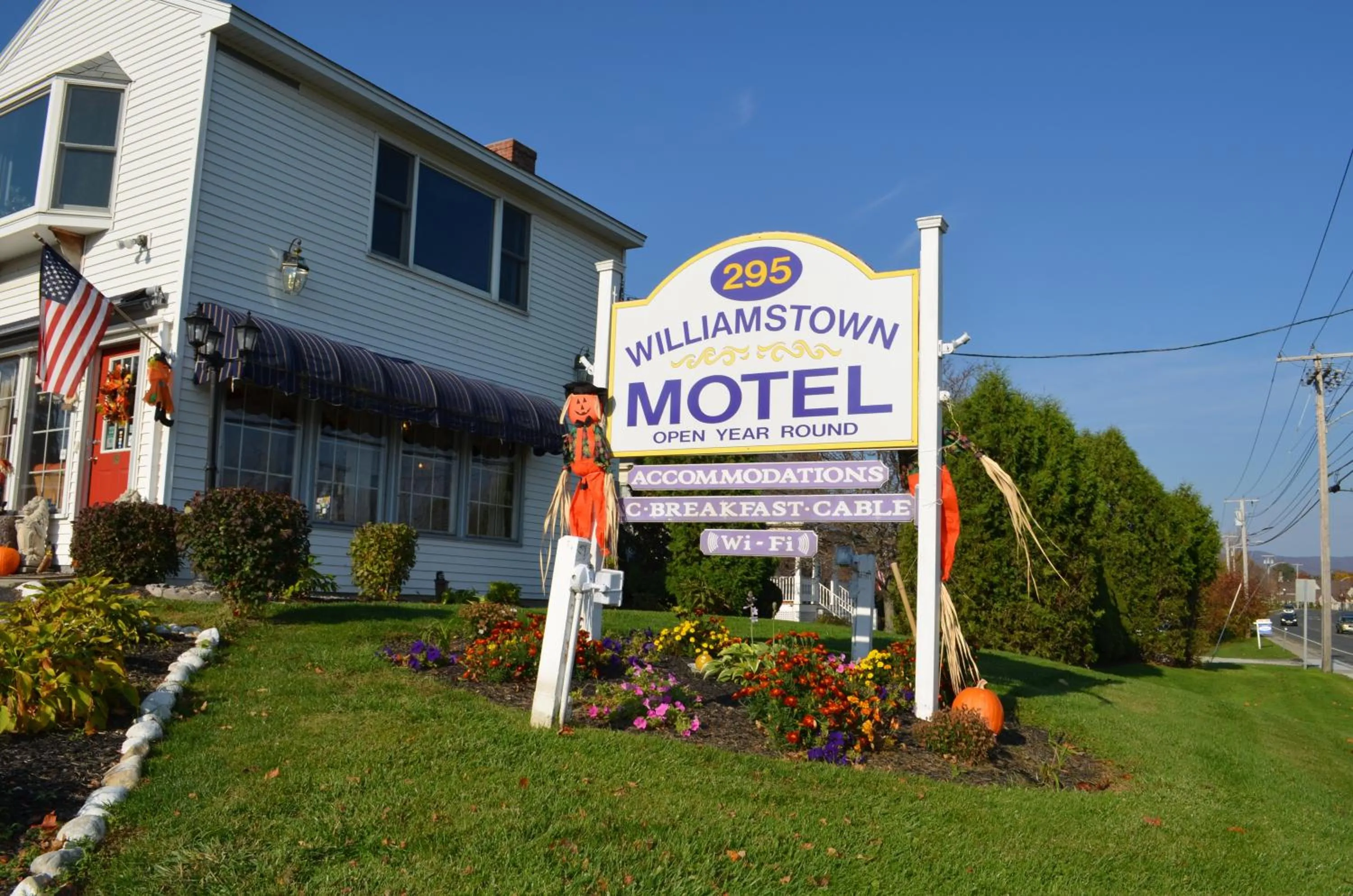 Facade/entrance in Williamstown Motel
