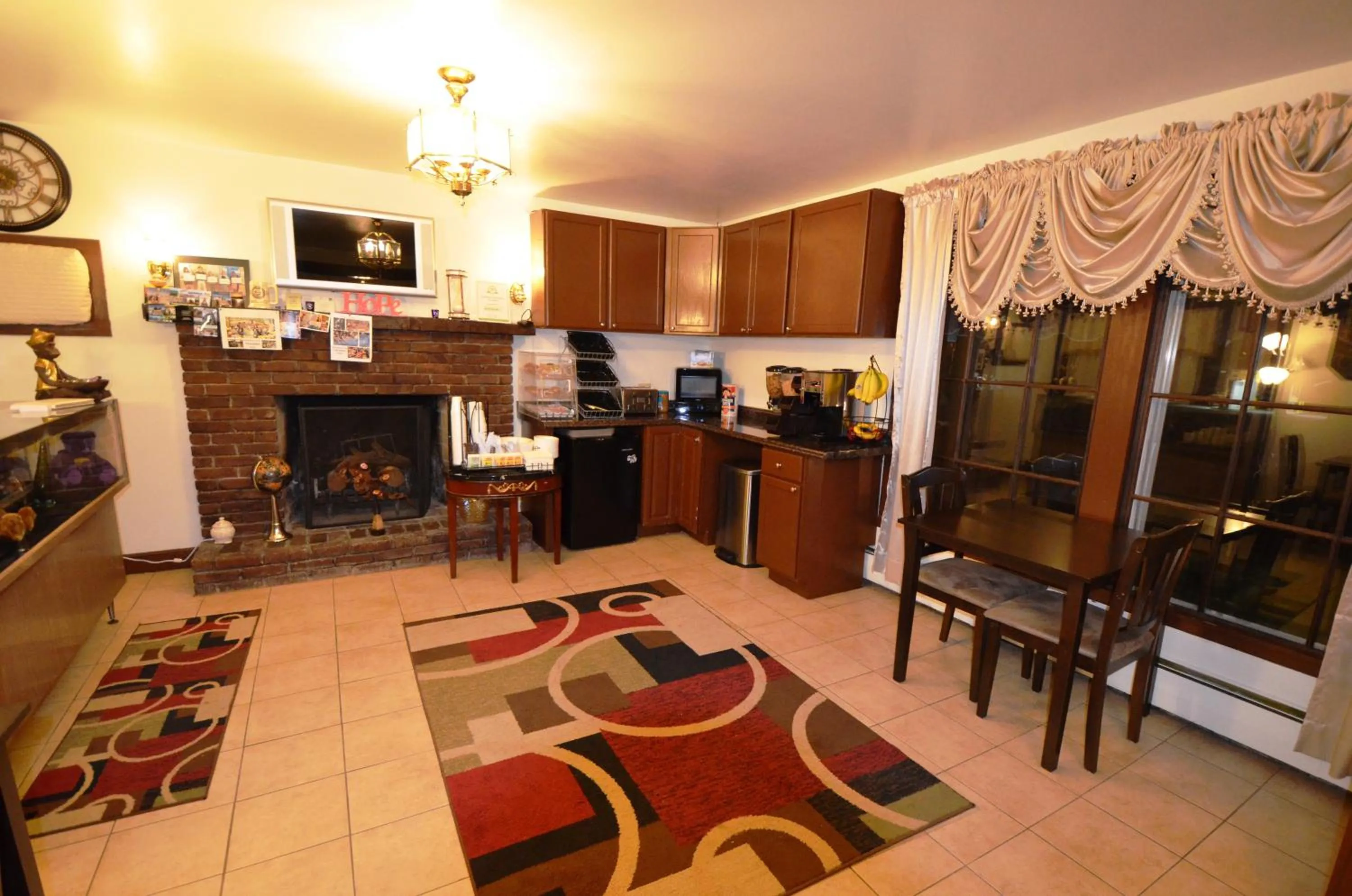 Lobby or reception in Williamstown Motel