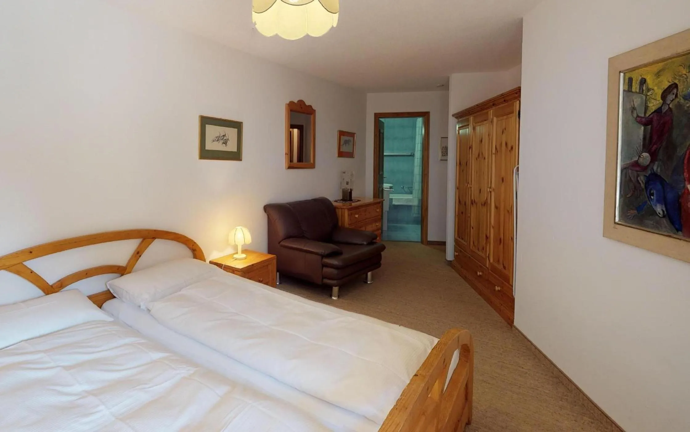 Bedroom, Bed in Ludains 6