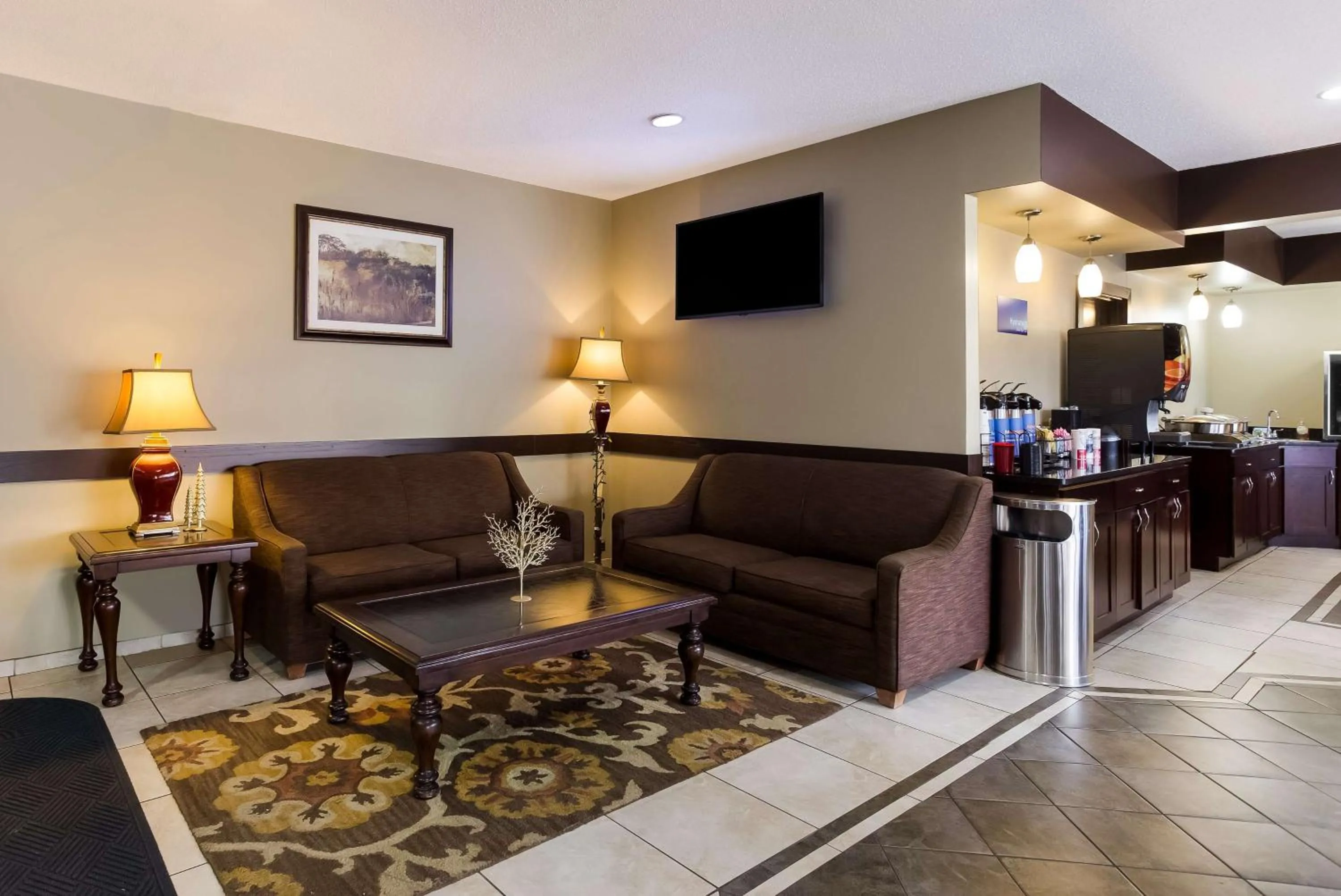 Lobby or reception in Best Western Crossroads Inn