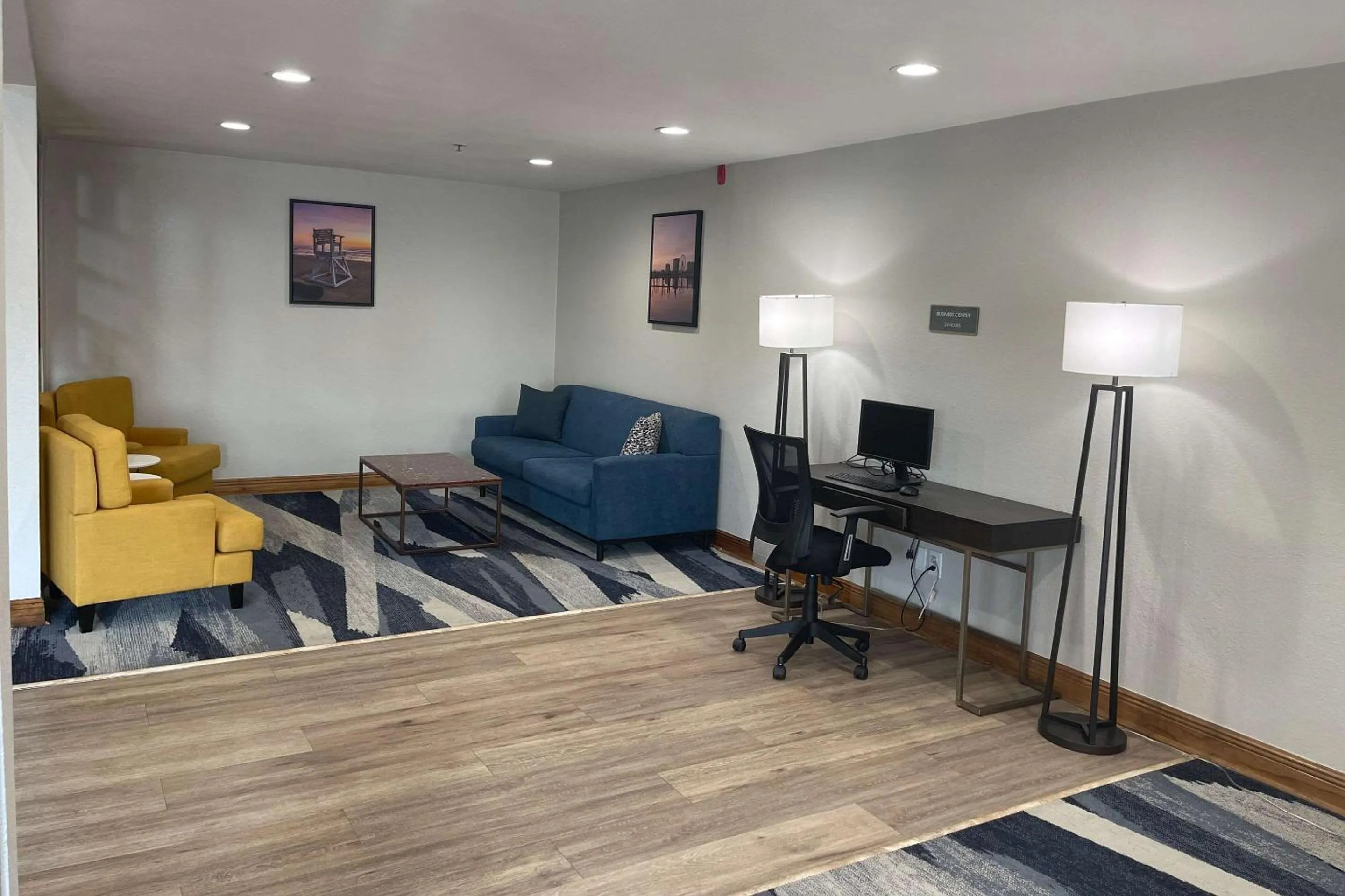 Business facilities in Comfort Inn Pensacola near NAS Corry Station