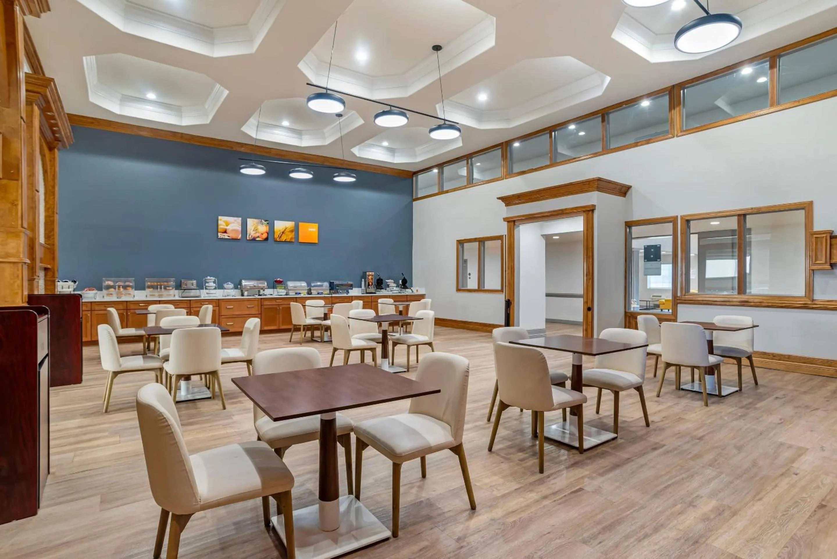 Breakfast in Comfort Inn Pensacola near NAS Corry Station