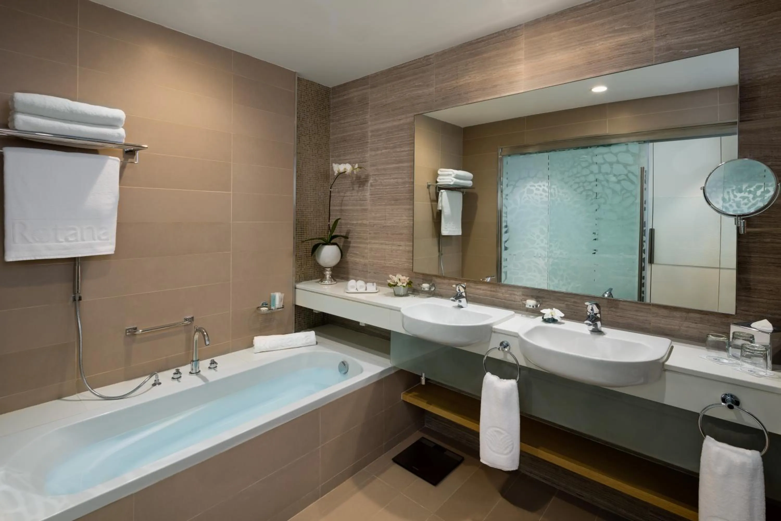 Bathroom in Beach Rotana Residences