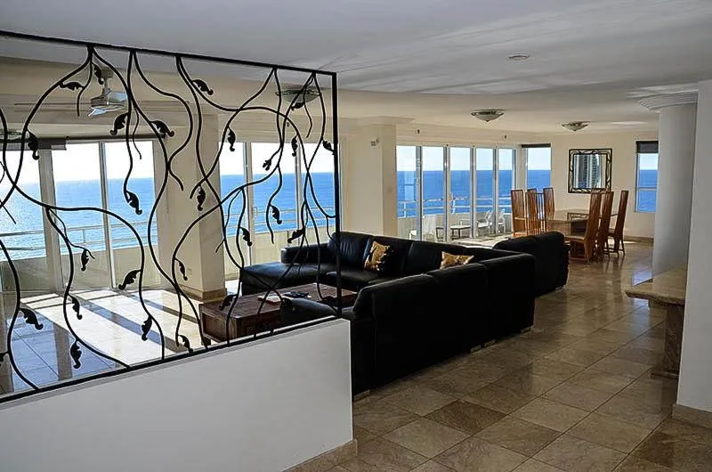 Balcony/Terrace in Zenith Ocean Front Apartments Gold Coast - Official Listing