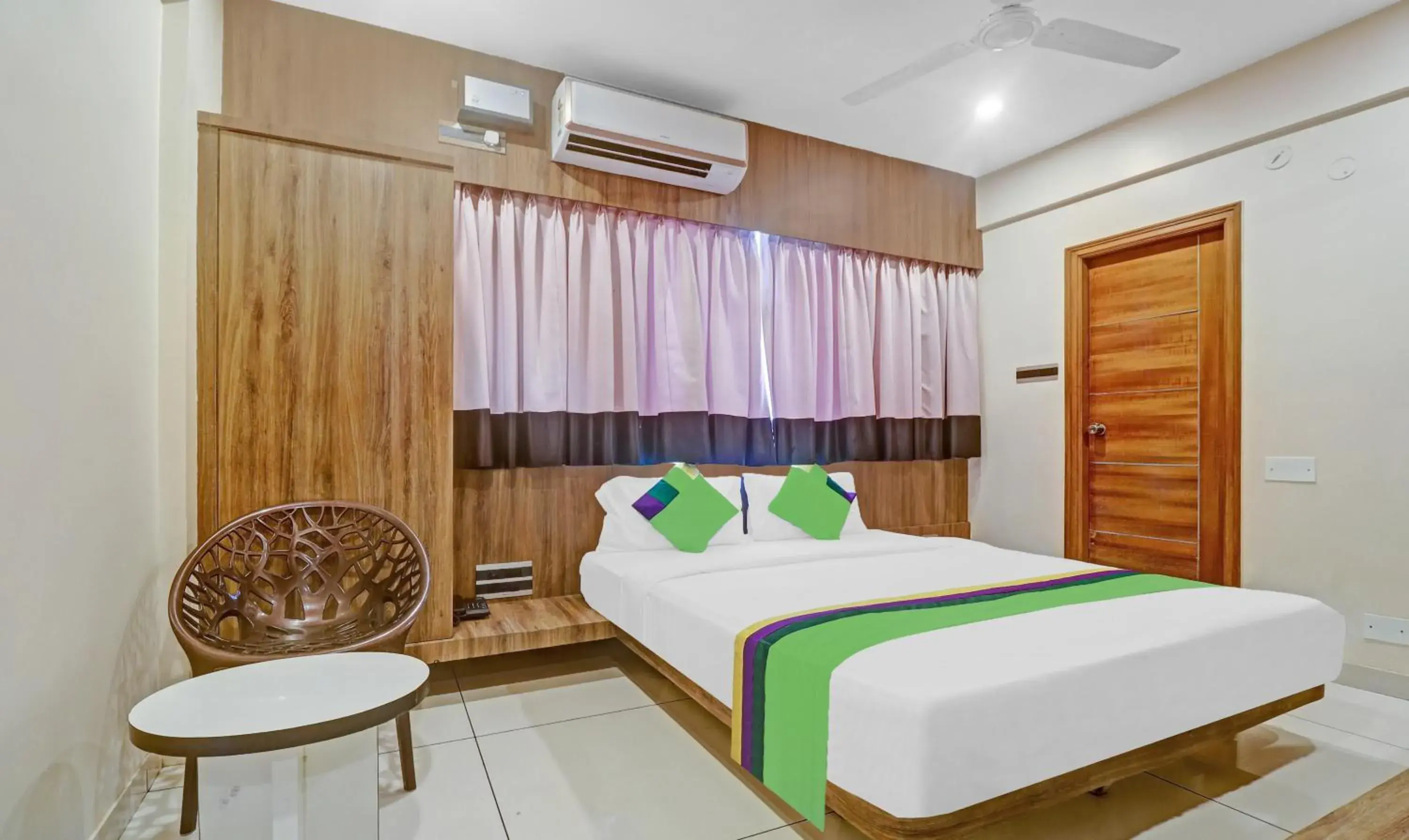 Double Room - single occupancy in Treebo Silver Key, Marathahalli Double Room - single occupancy in Treebo Silver Key, Marathahalli
