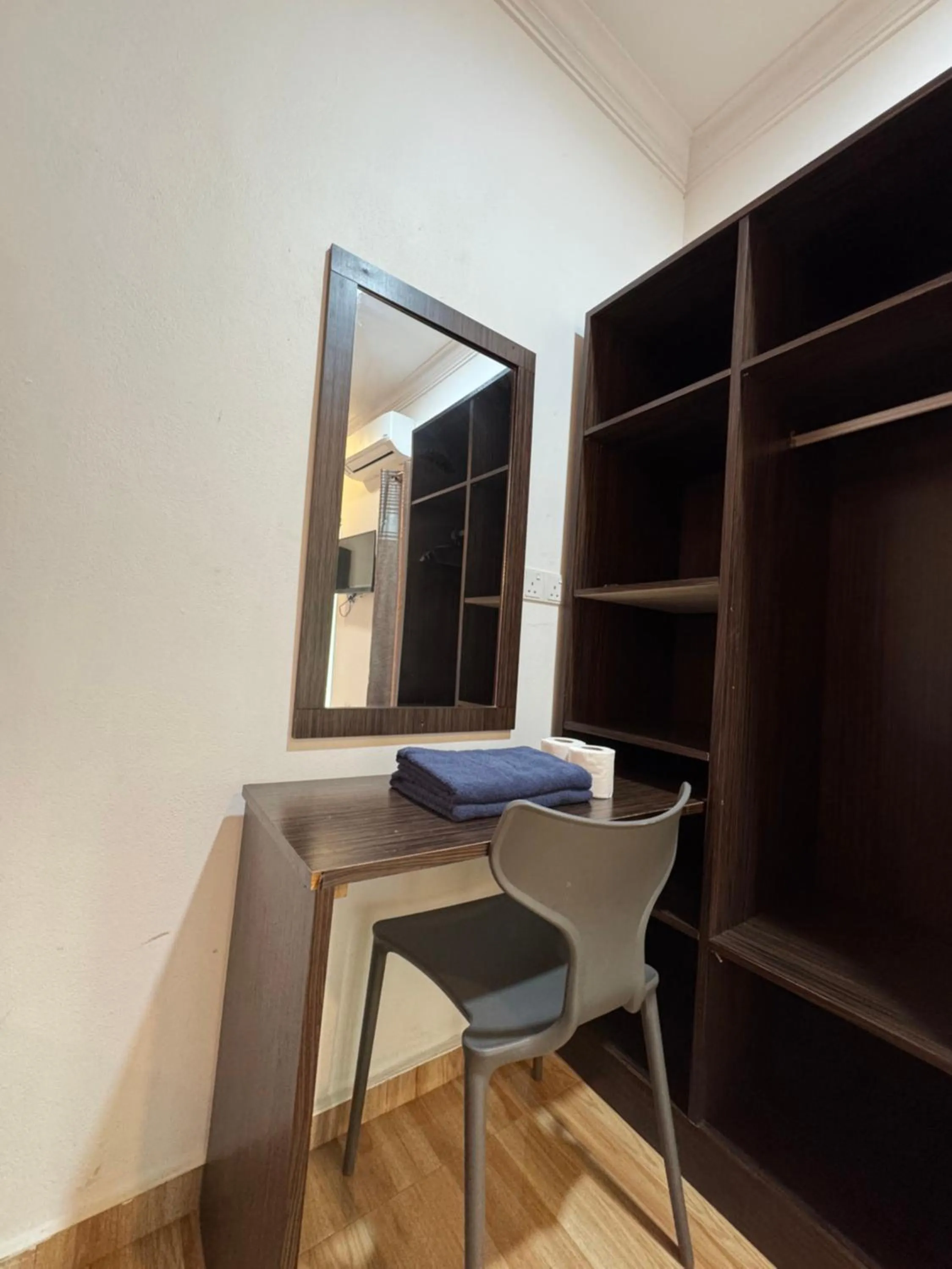 Cenang Room Rahsia Motel