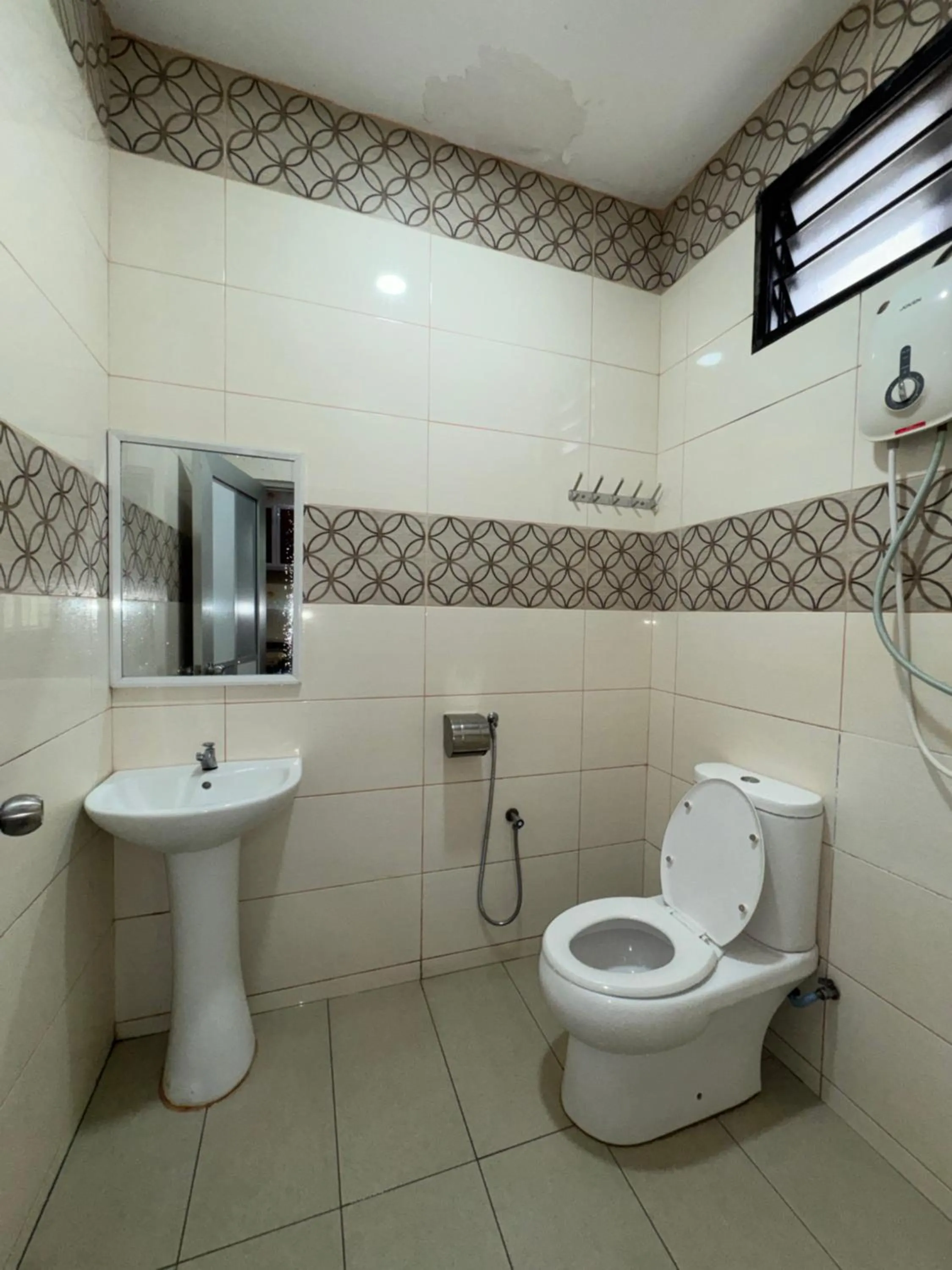 Cenang Room Rahsia Motel