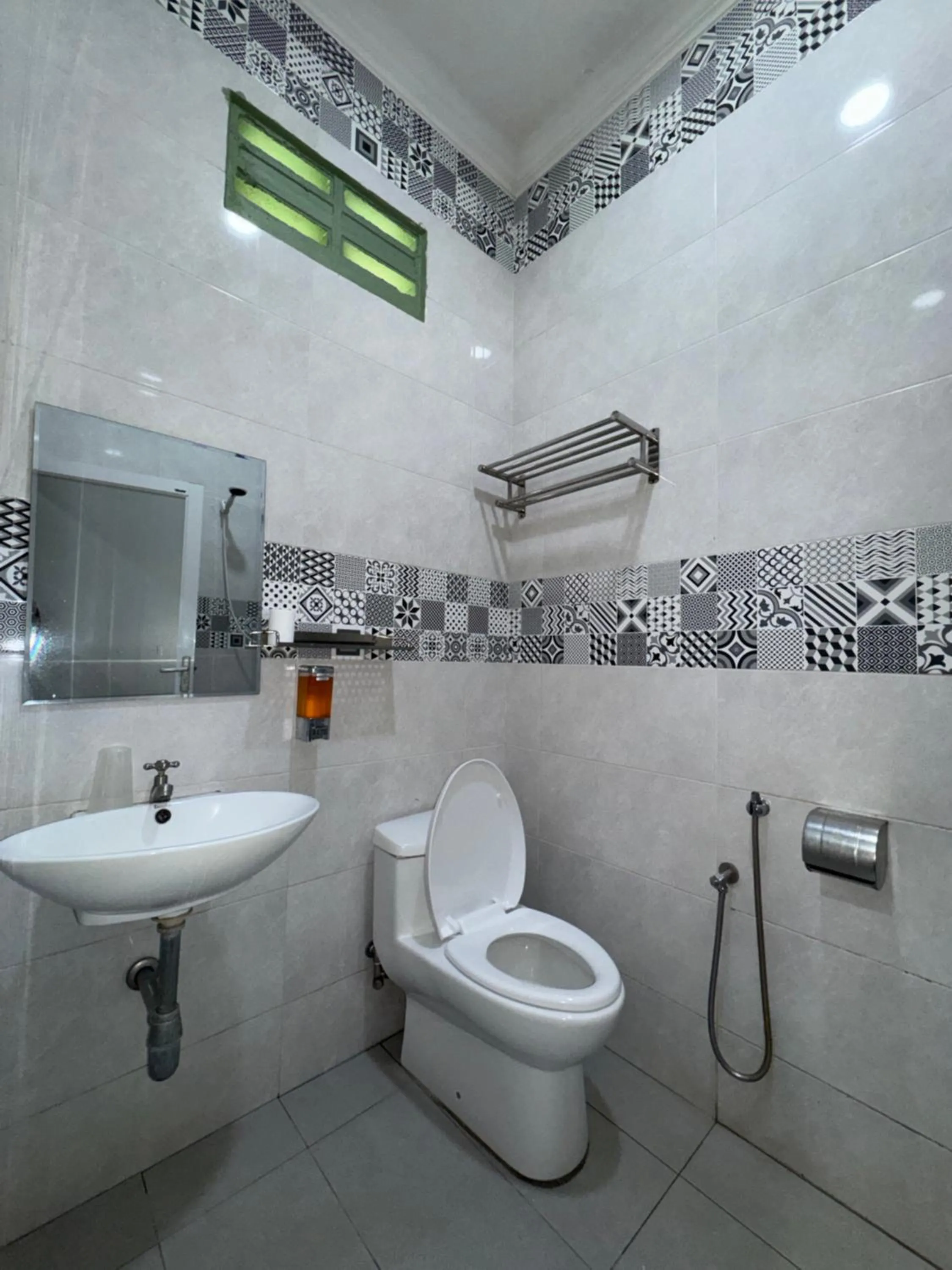 Cenang Room Rahsia Motel