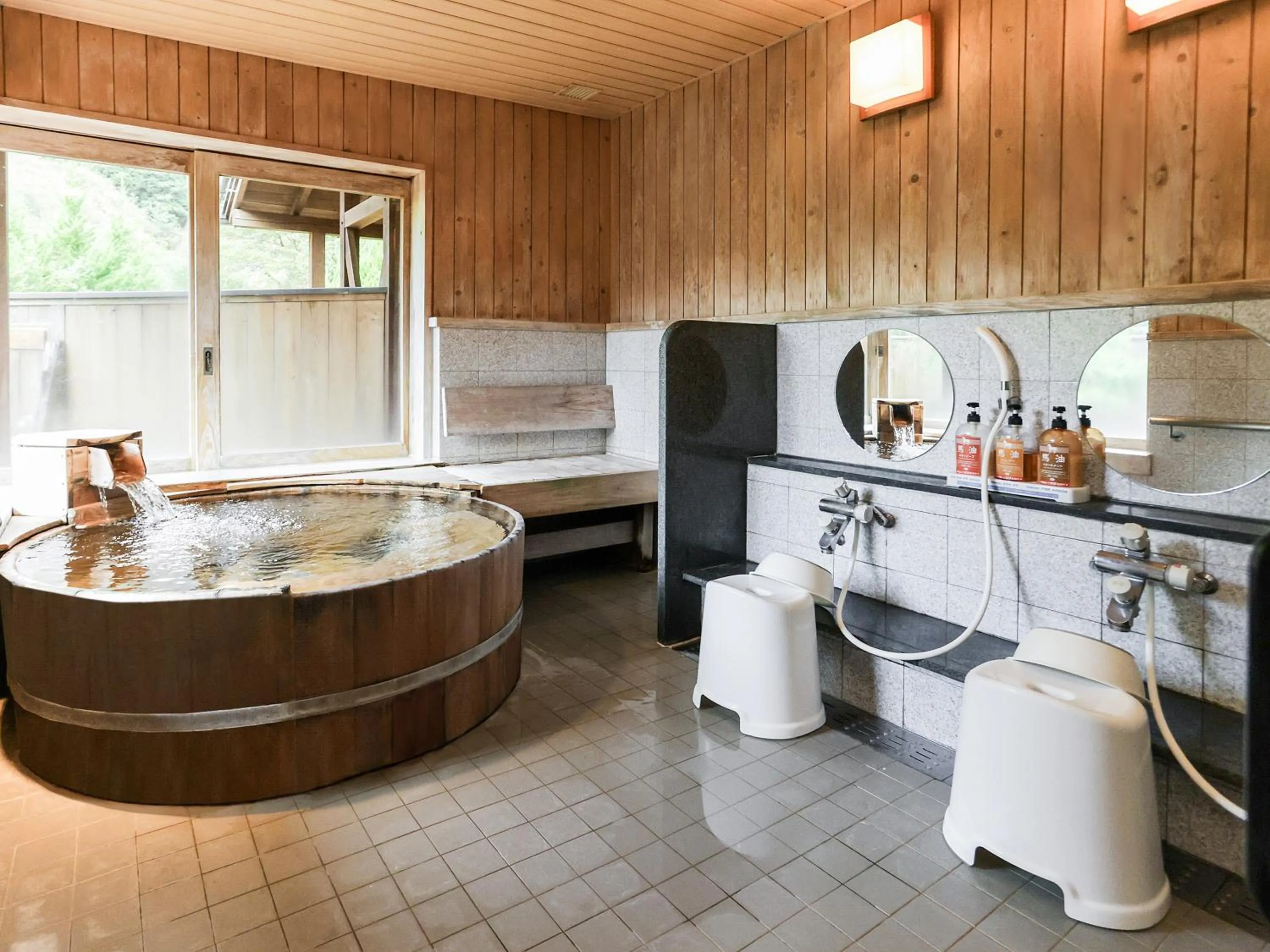 Hot Spring Bath in Ichinomata Onsen Grand Hotel