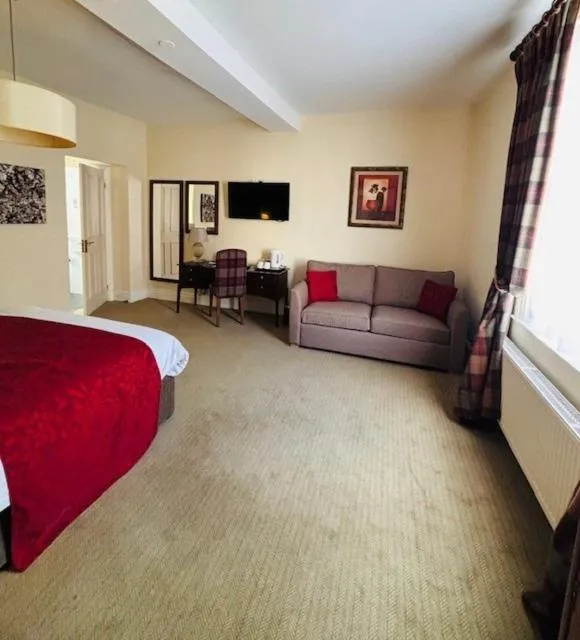 Bed in The Coleshill by Greene King Inns