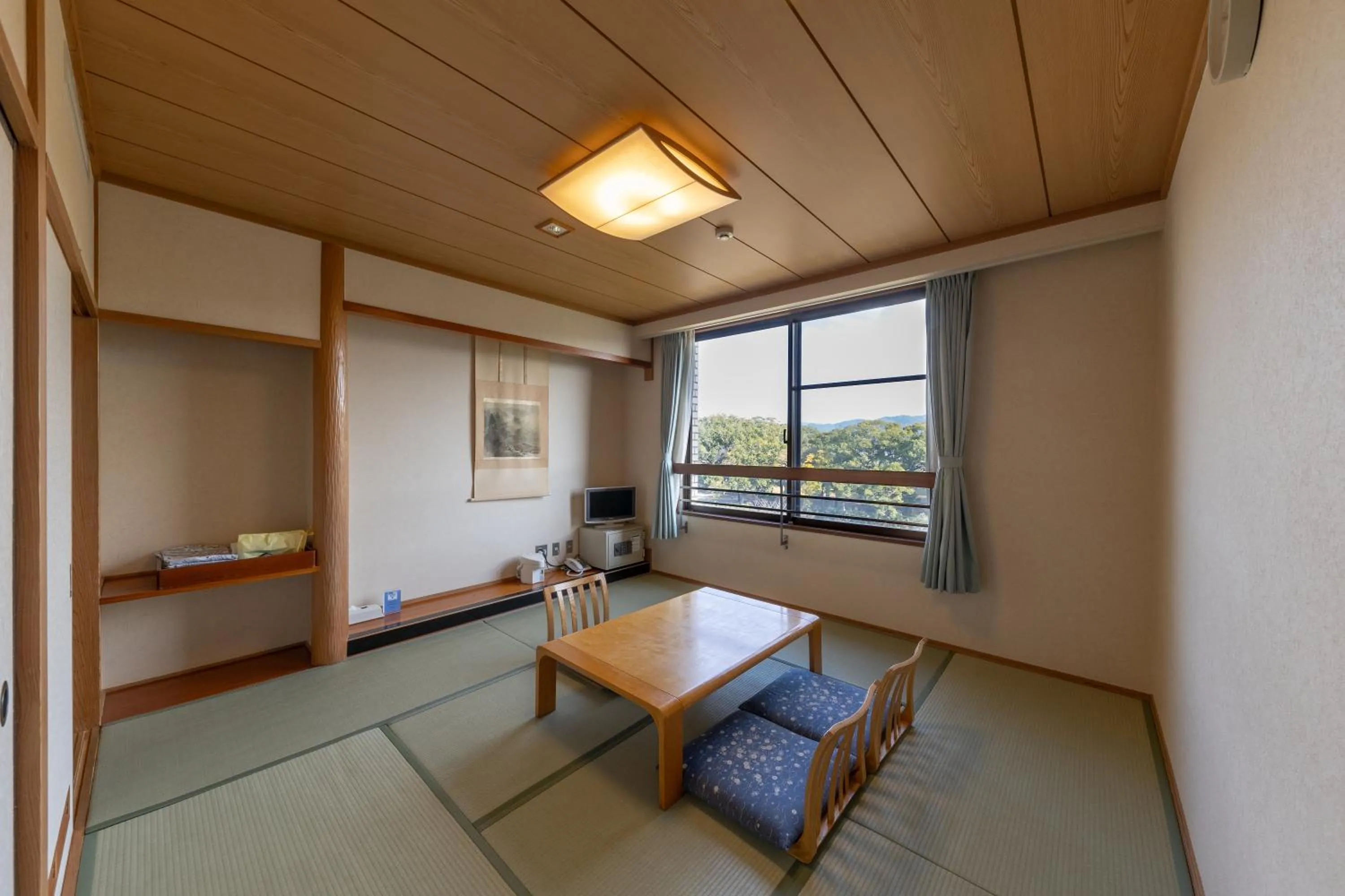 Photo of the whole room in Chikugofunegoya Koen No Yado
