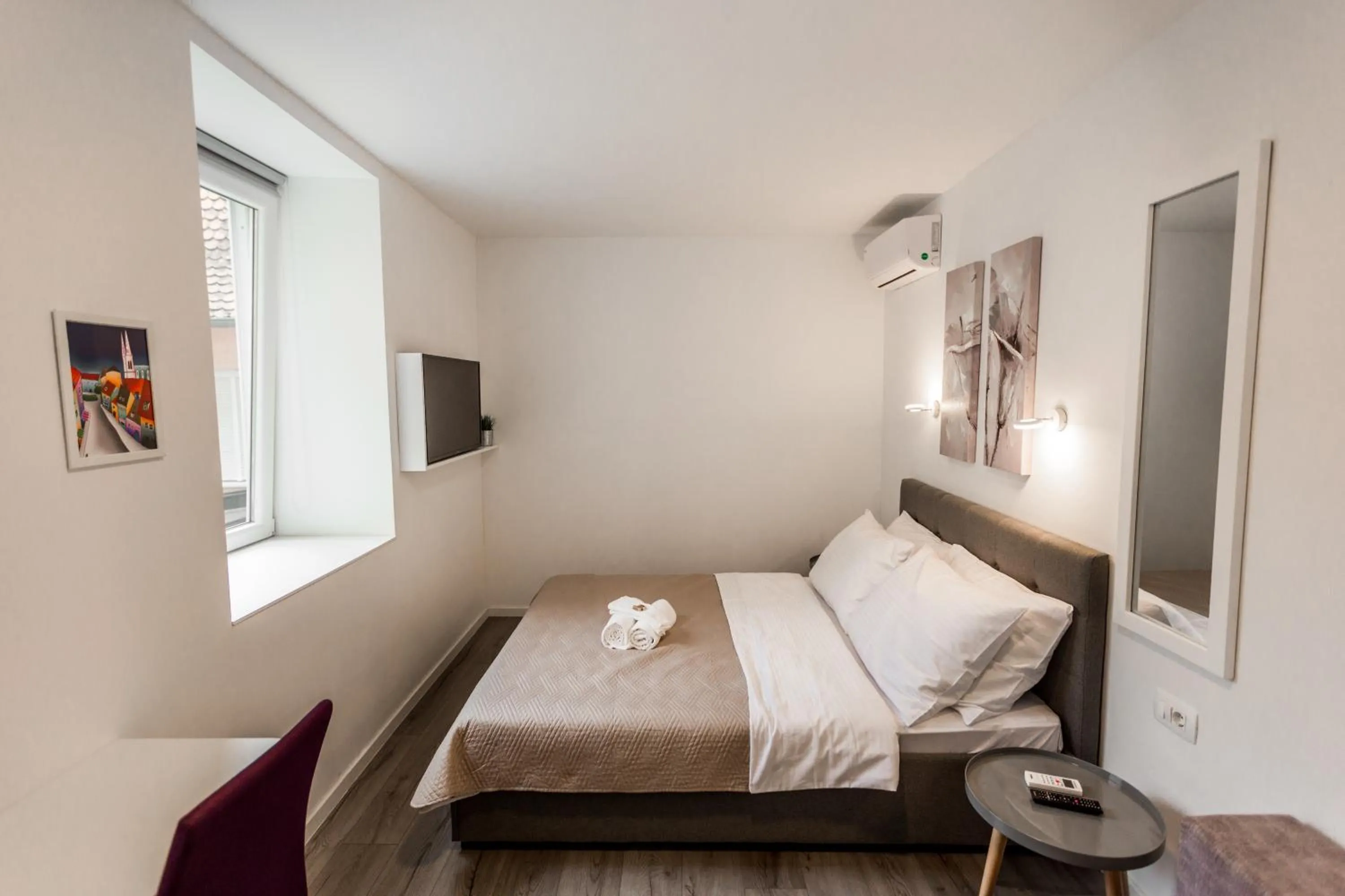 Bed in King's Street Apartments