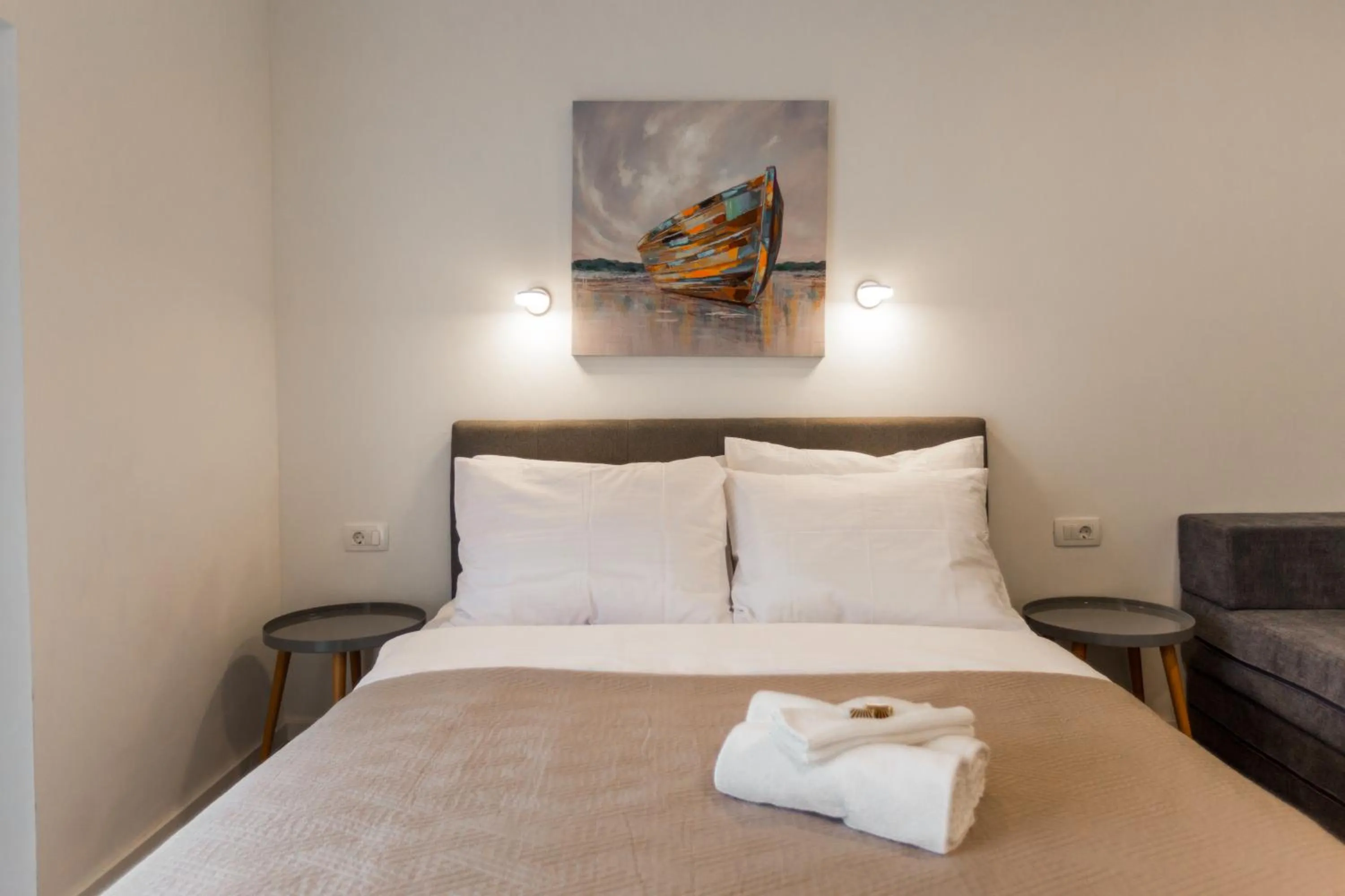 Bed in King's Street Apartments