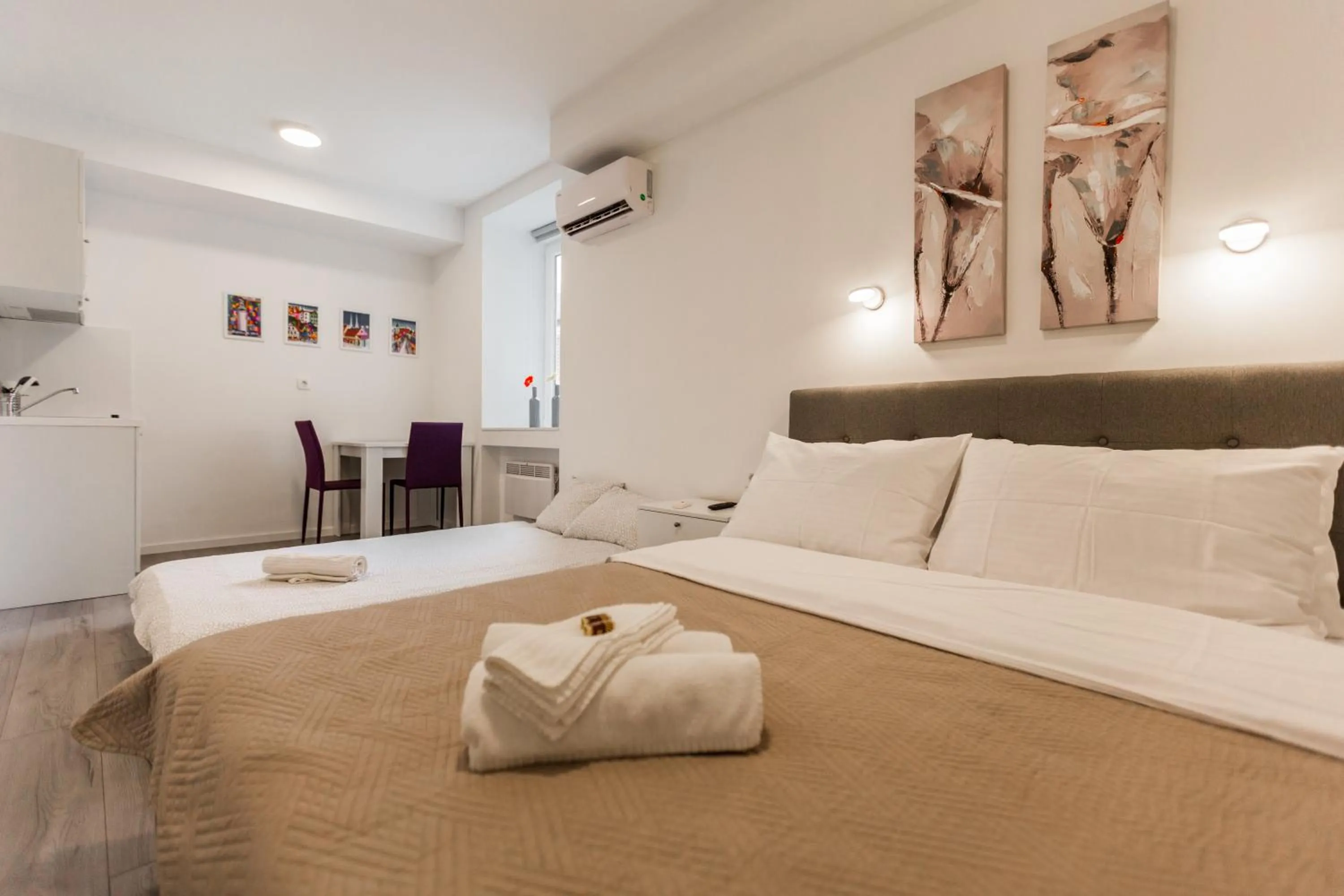 Bed in King's Street Apartments