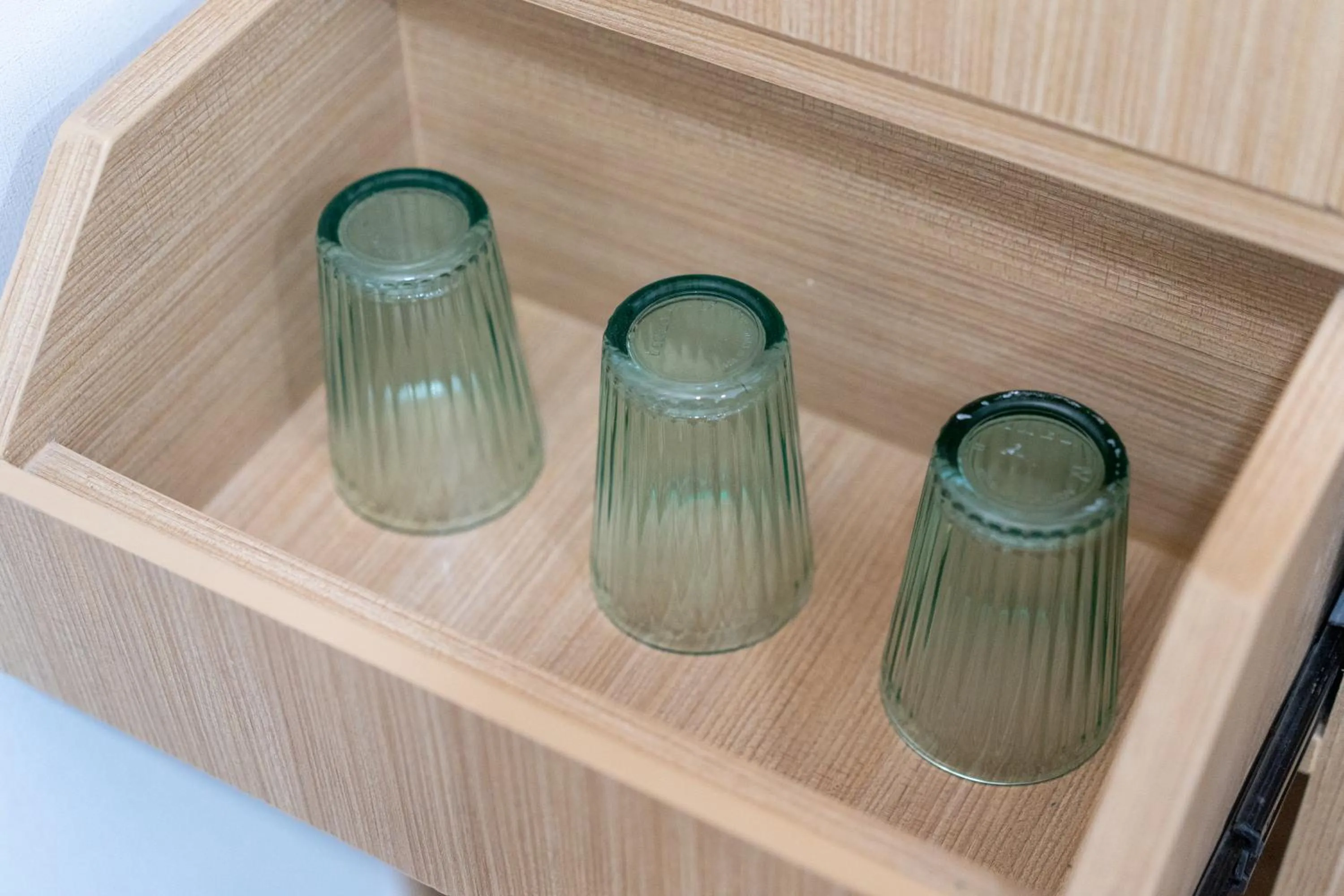 Coffee/tea facilities in The Color Kata