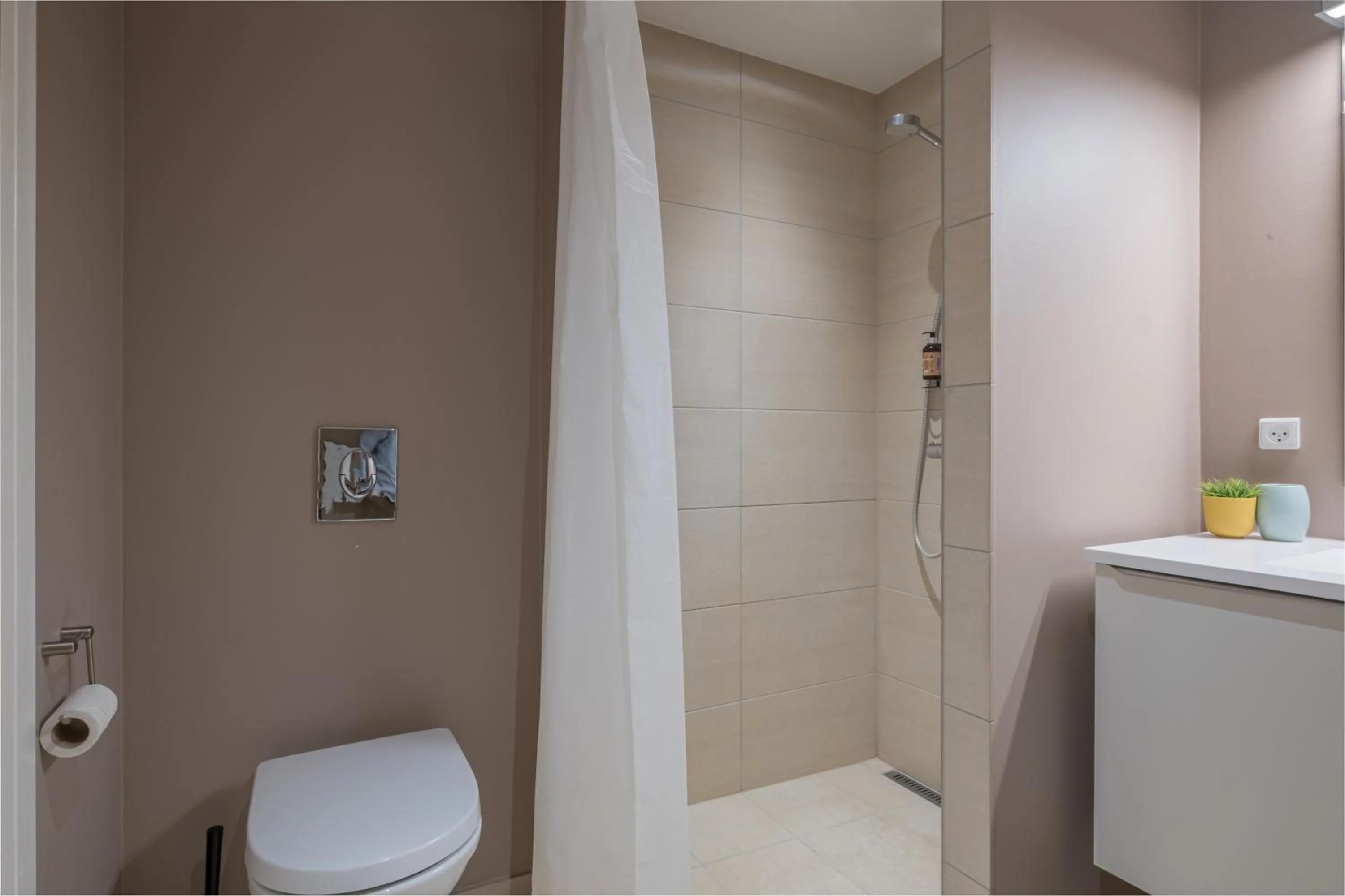 Shower in Aalborg Hotel Apartments