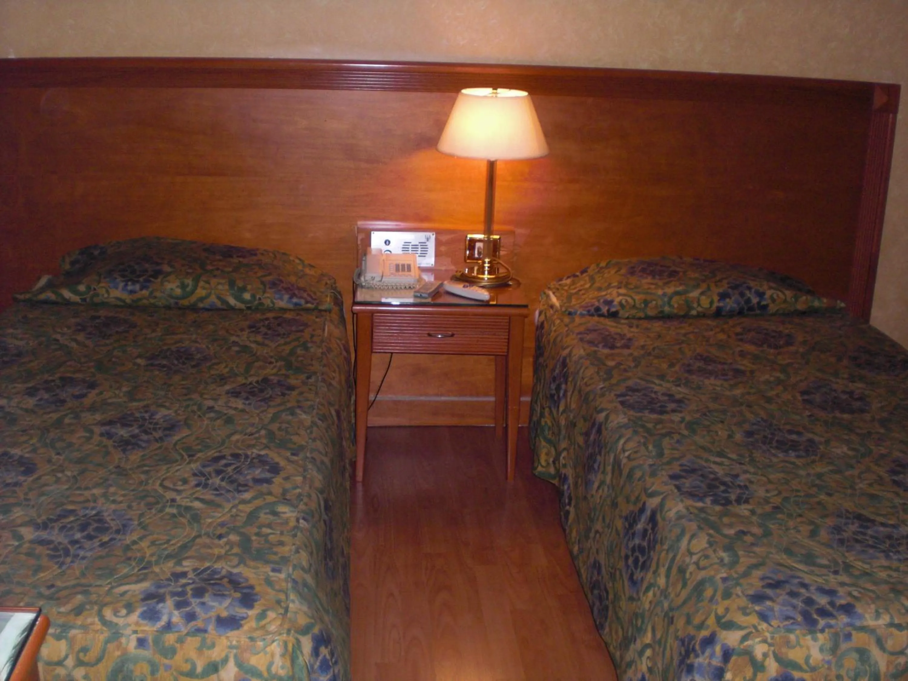 Bed in Philippe Luxor Hotel