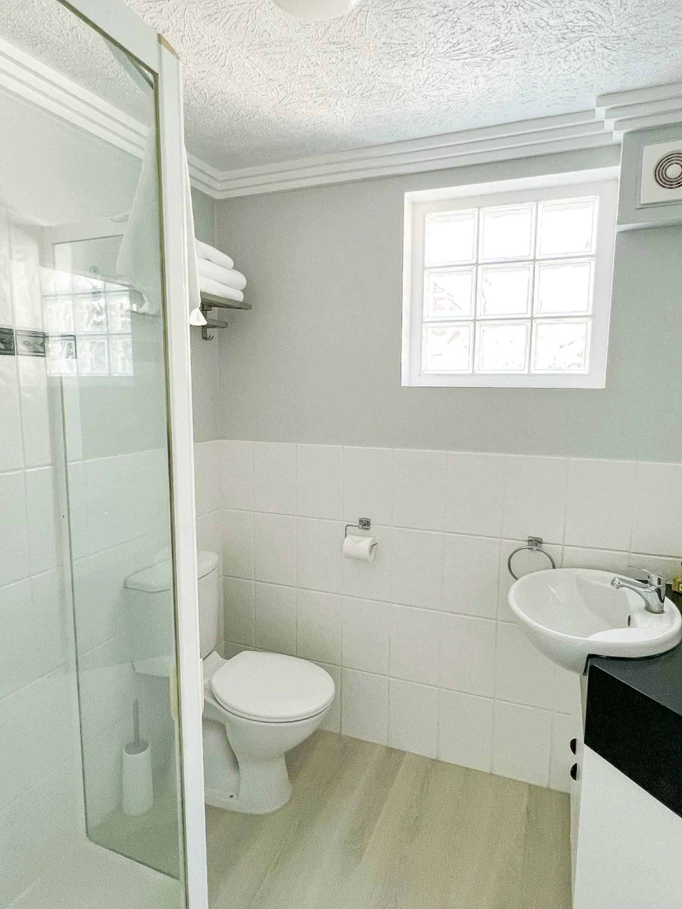 Bathroom in Regency on the Beach