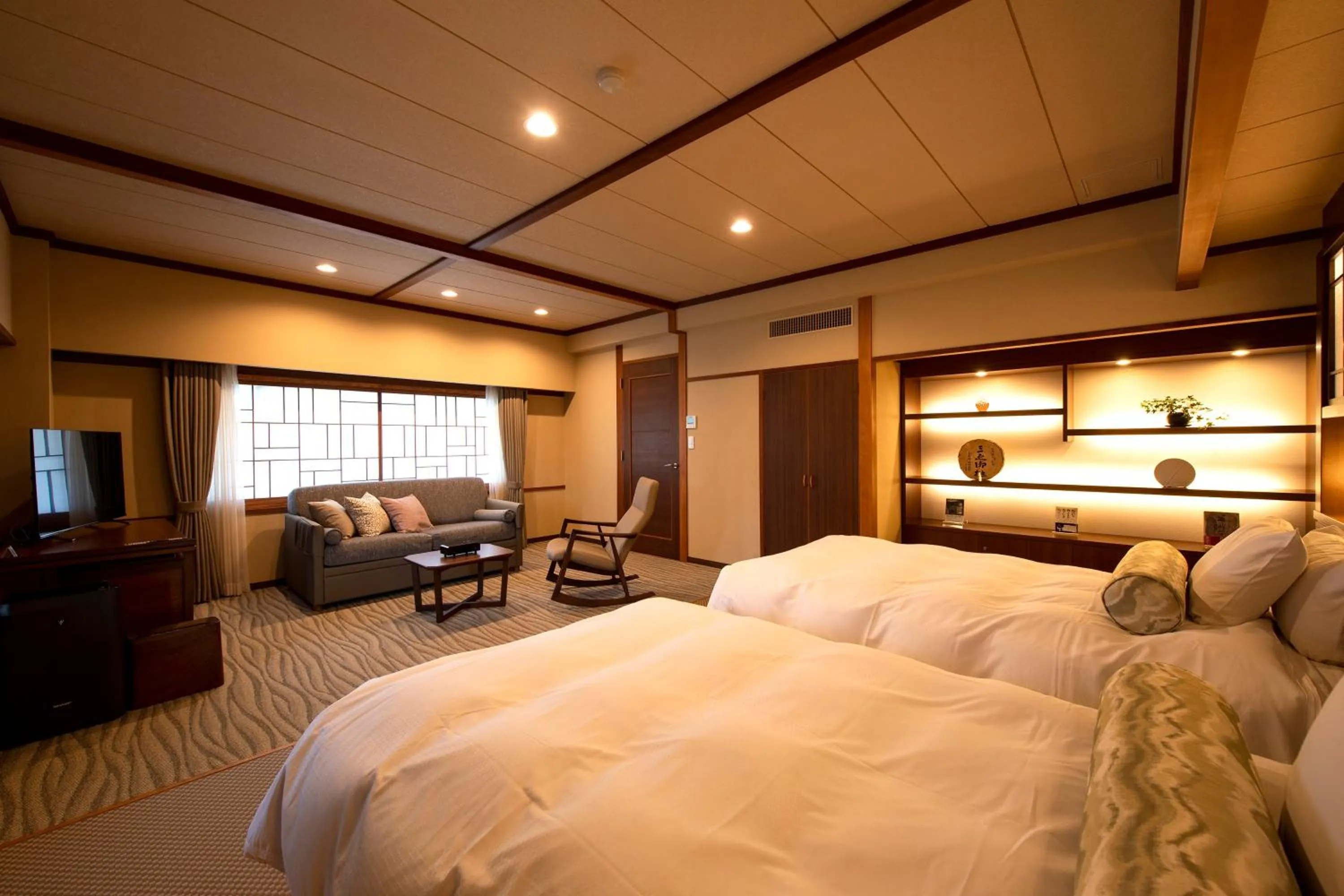 Photo of the whole room, Bed in Hotel Saginoyu