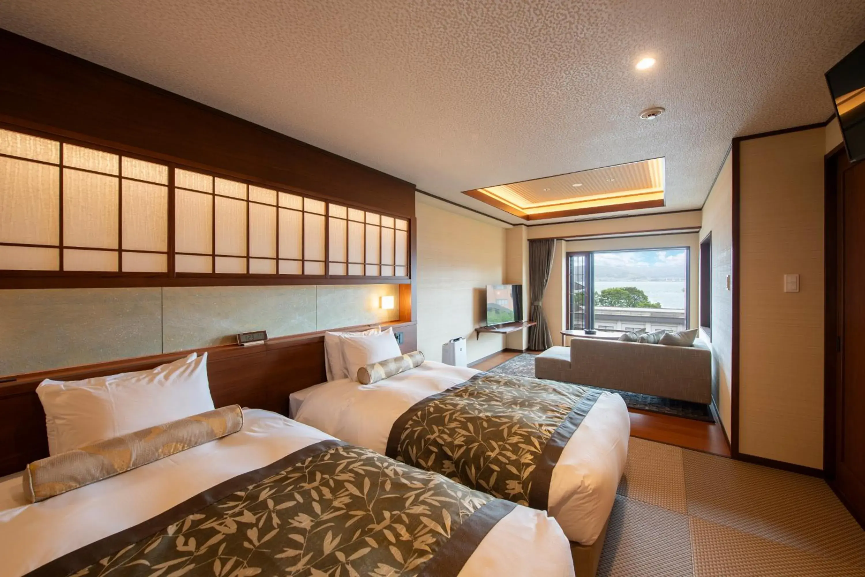 Twin Room with Private Bathroom - single occupancy in Hotel Saginoyu Twin Room with Private Bathroom - single occupancy in Hotel Saginoyu