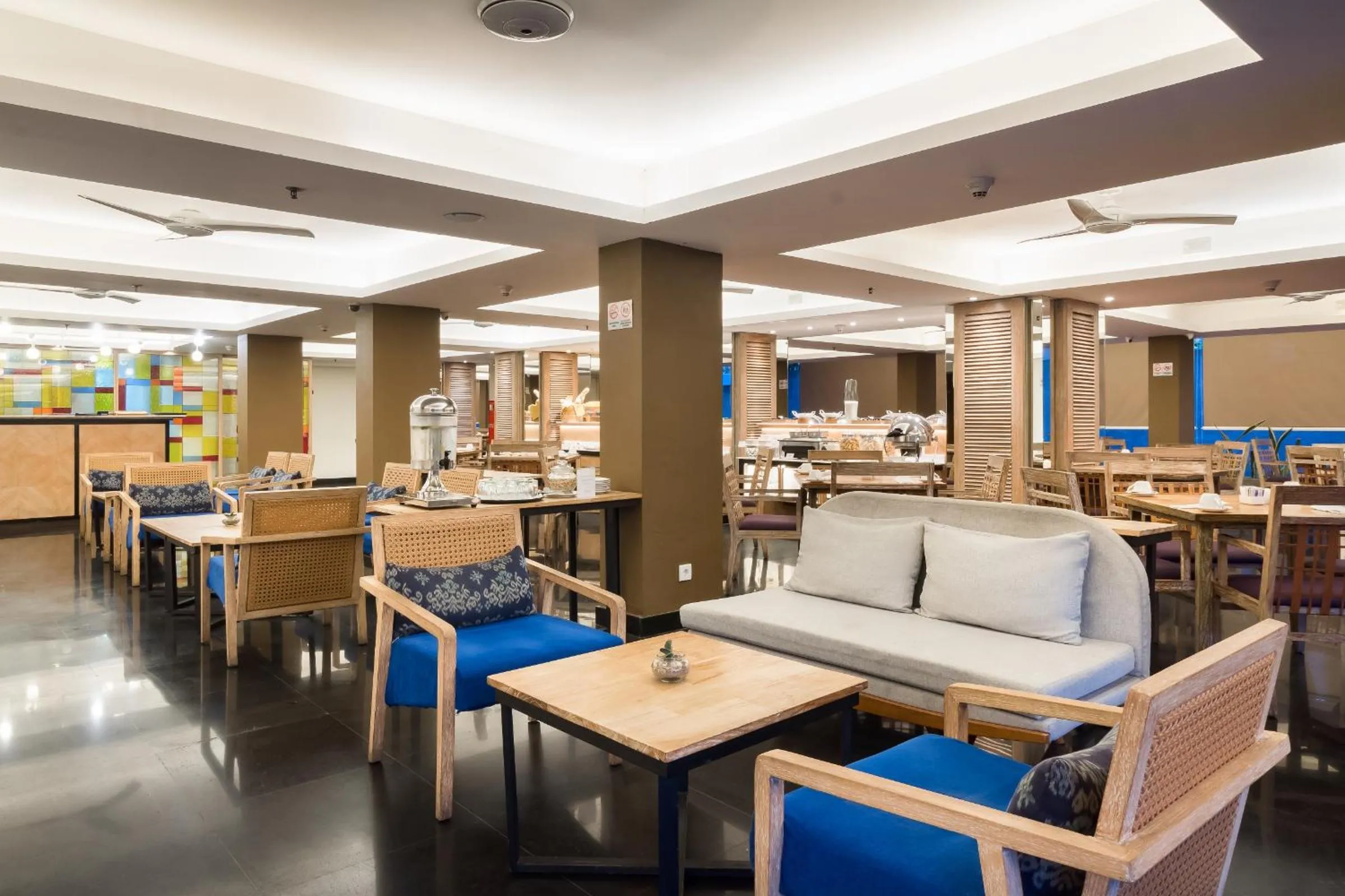 Seating area in Kuta Beach Hotel