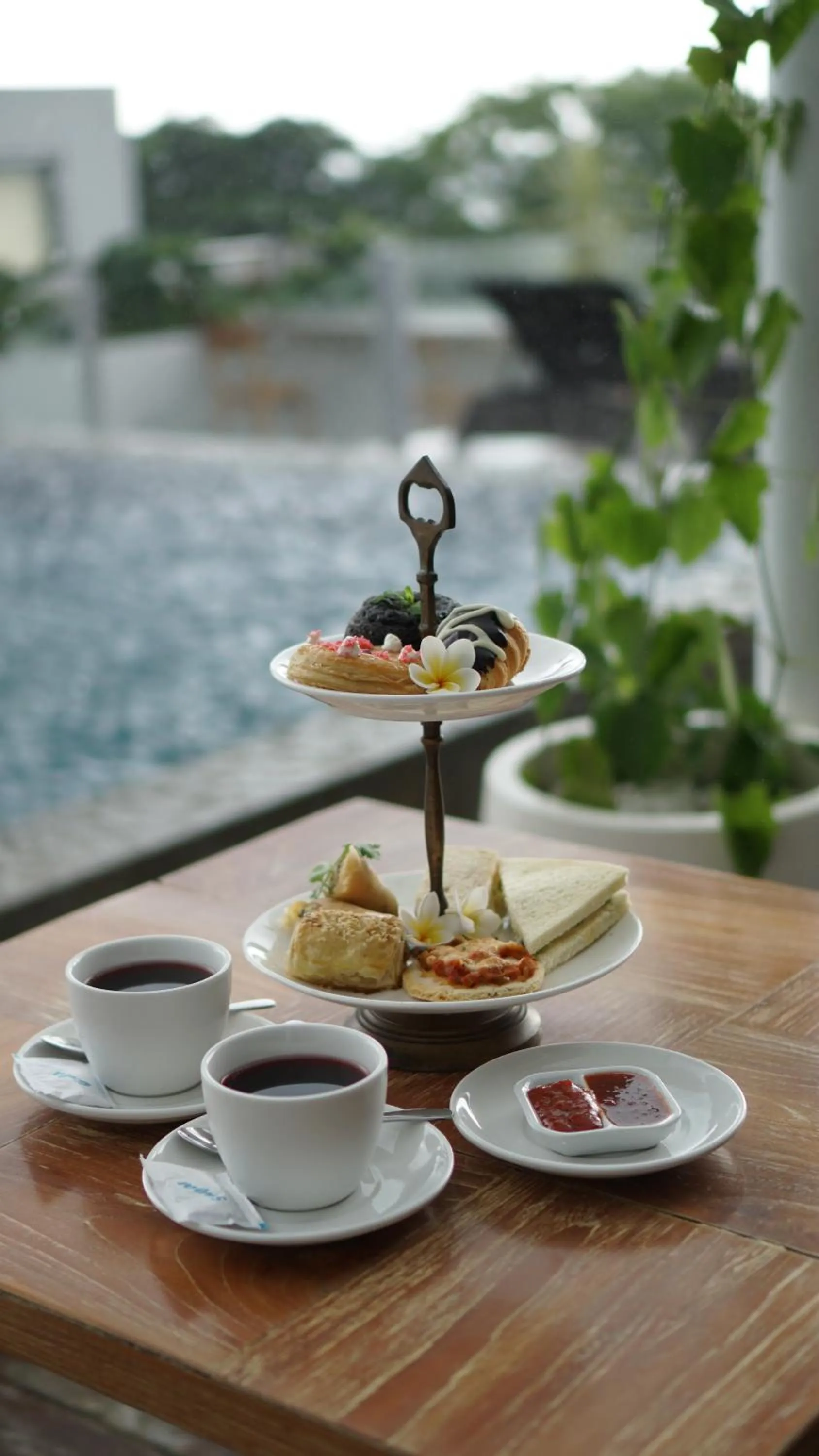 Food and drinks in Kuta Beach Hotel