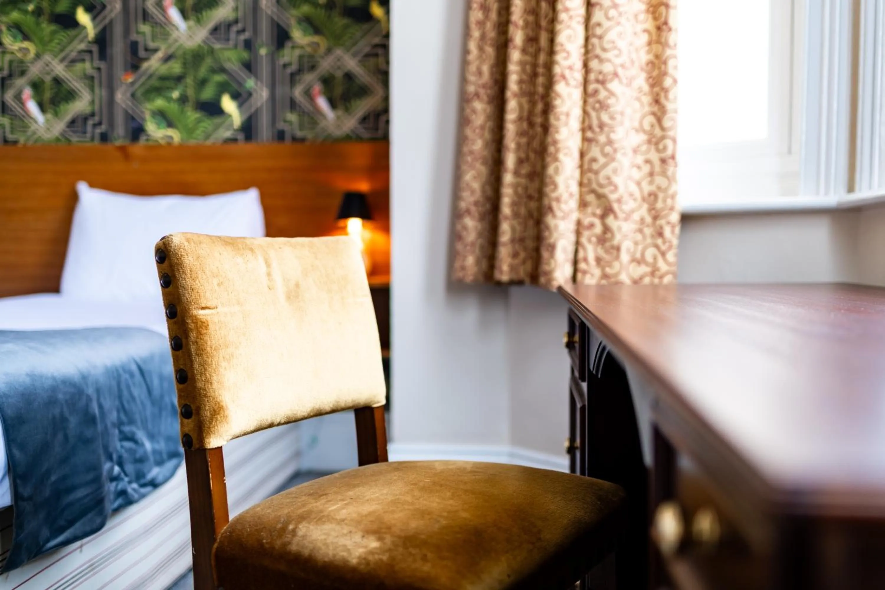 Seating area in The Southcliff Hotel
