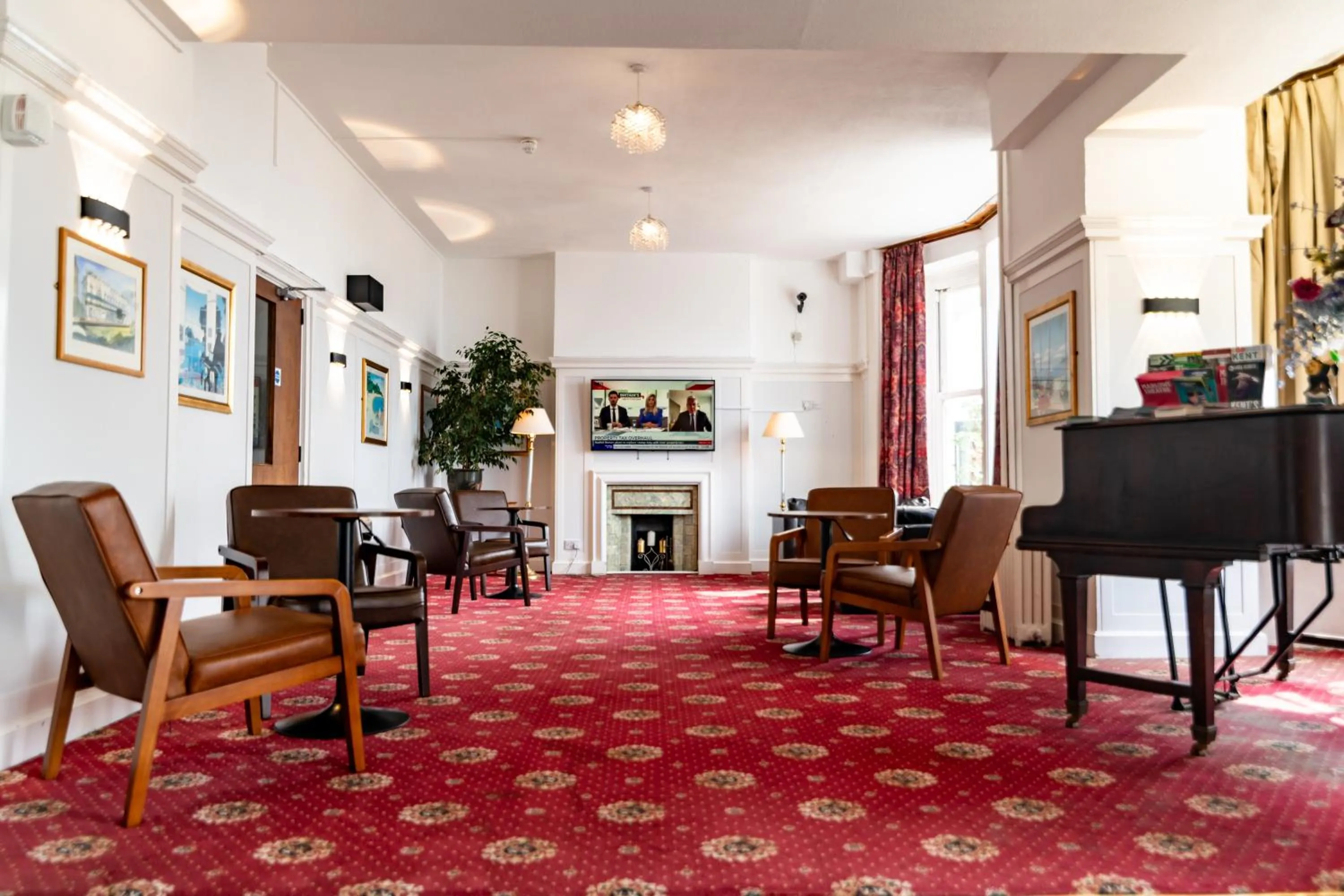 Seating area in The Southcliff Hotel