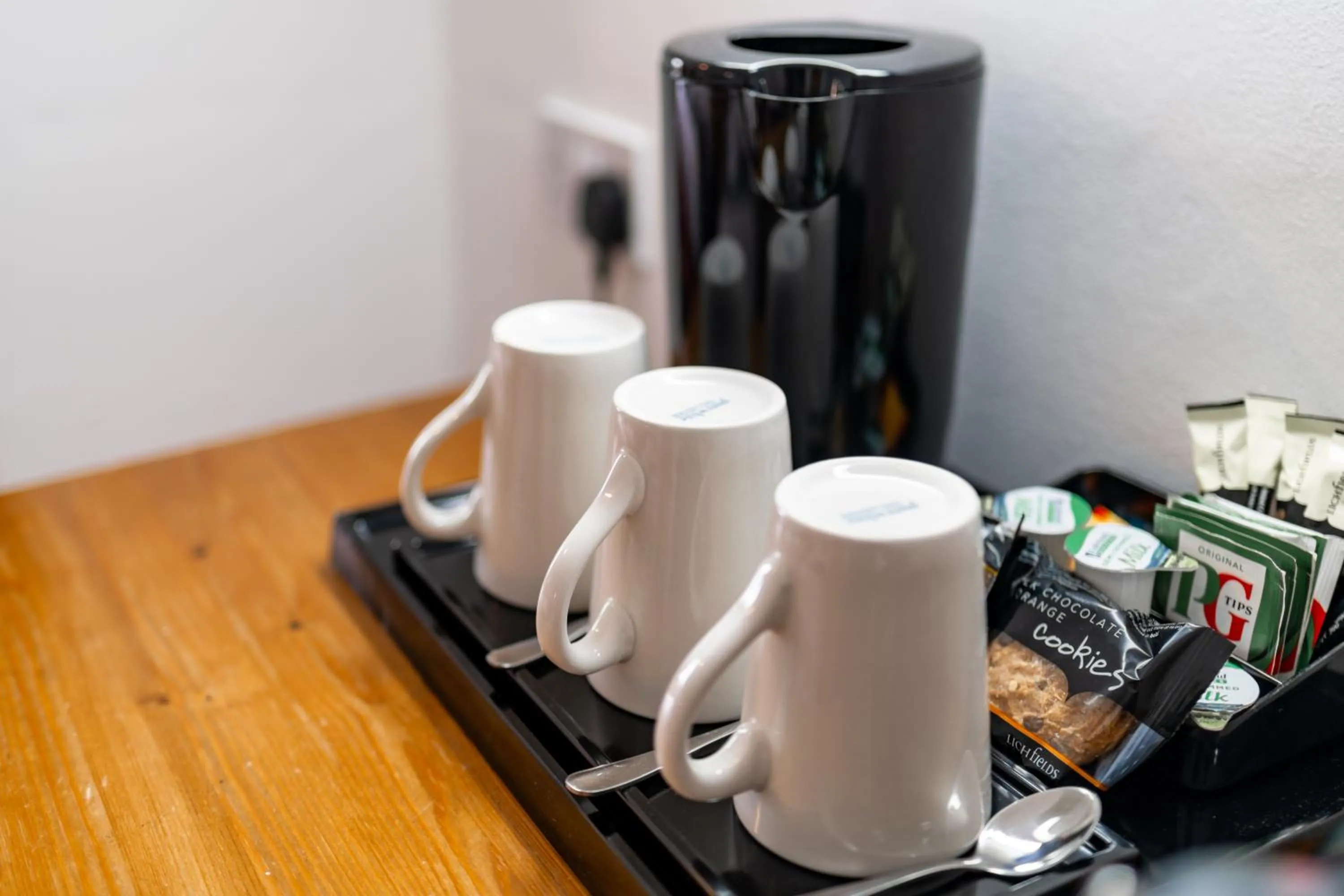 Coffee/tea facilities in The Southcliff Hotel