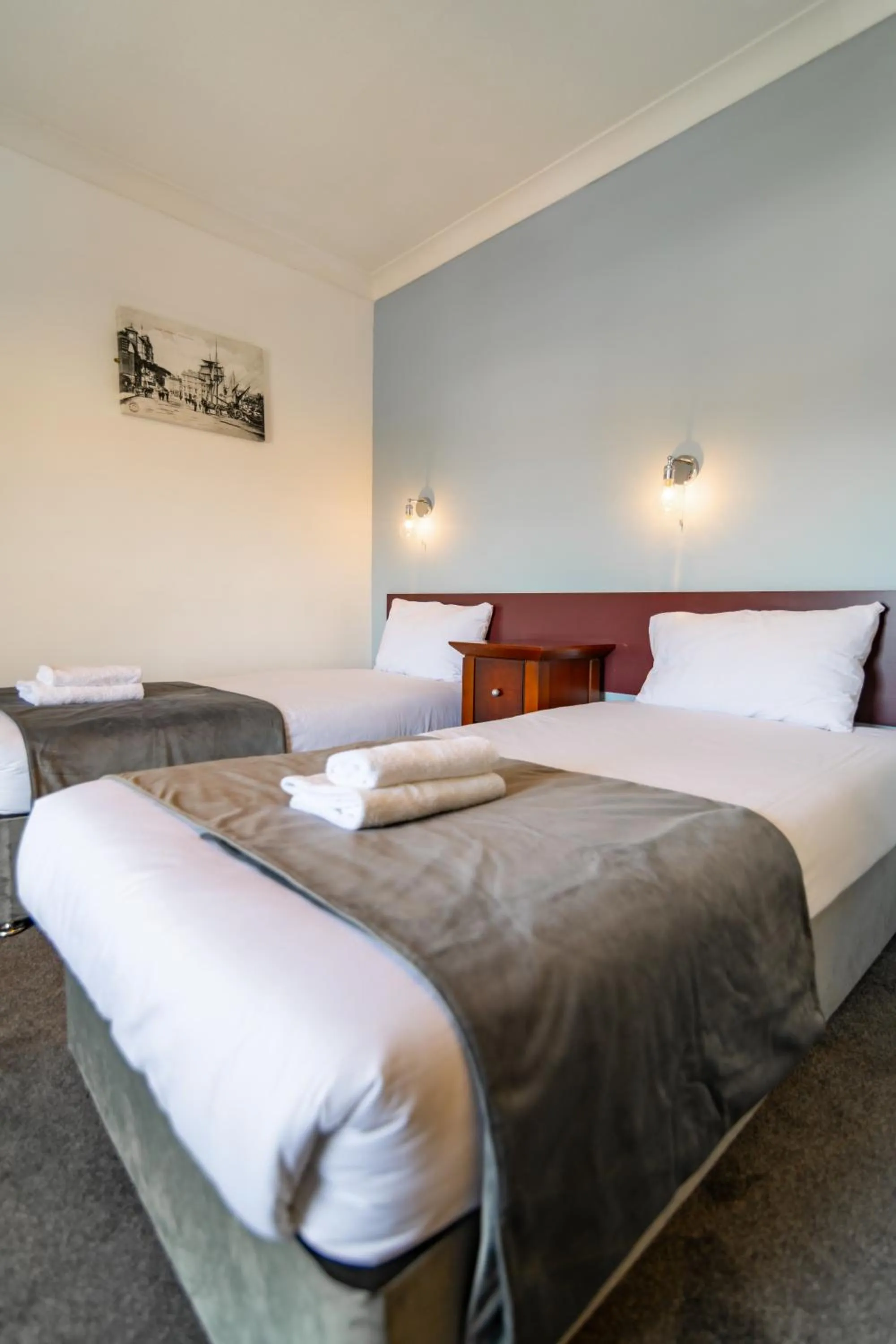 Bed in The Southcliff Hotel