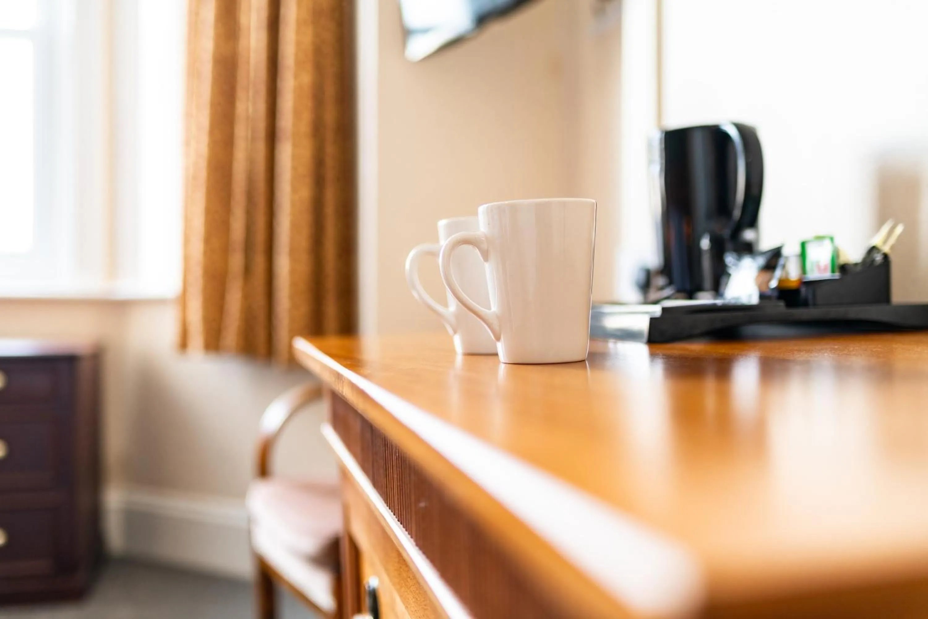 Coffee/tea facilities in The Southcliff Hotel