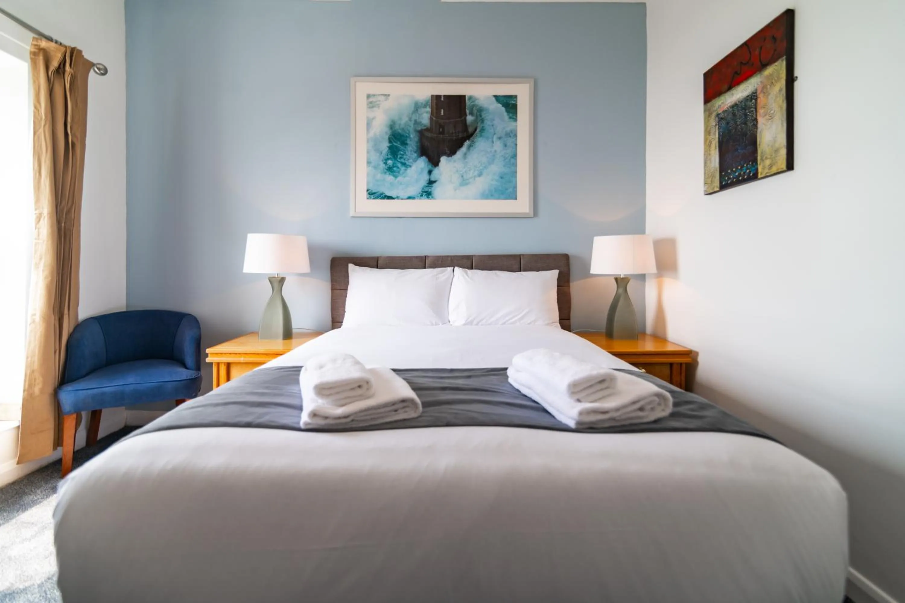 Bed in The Southcliff Hotel