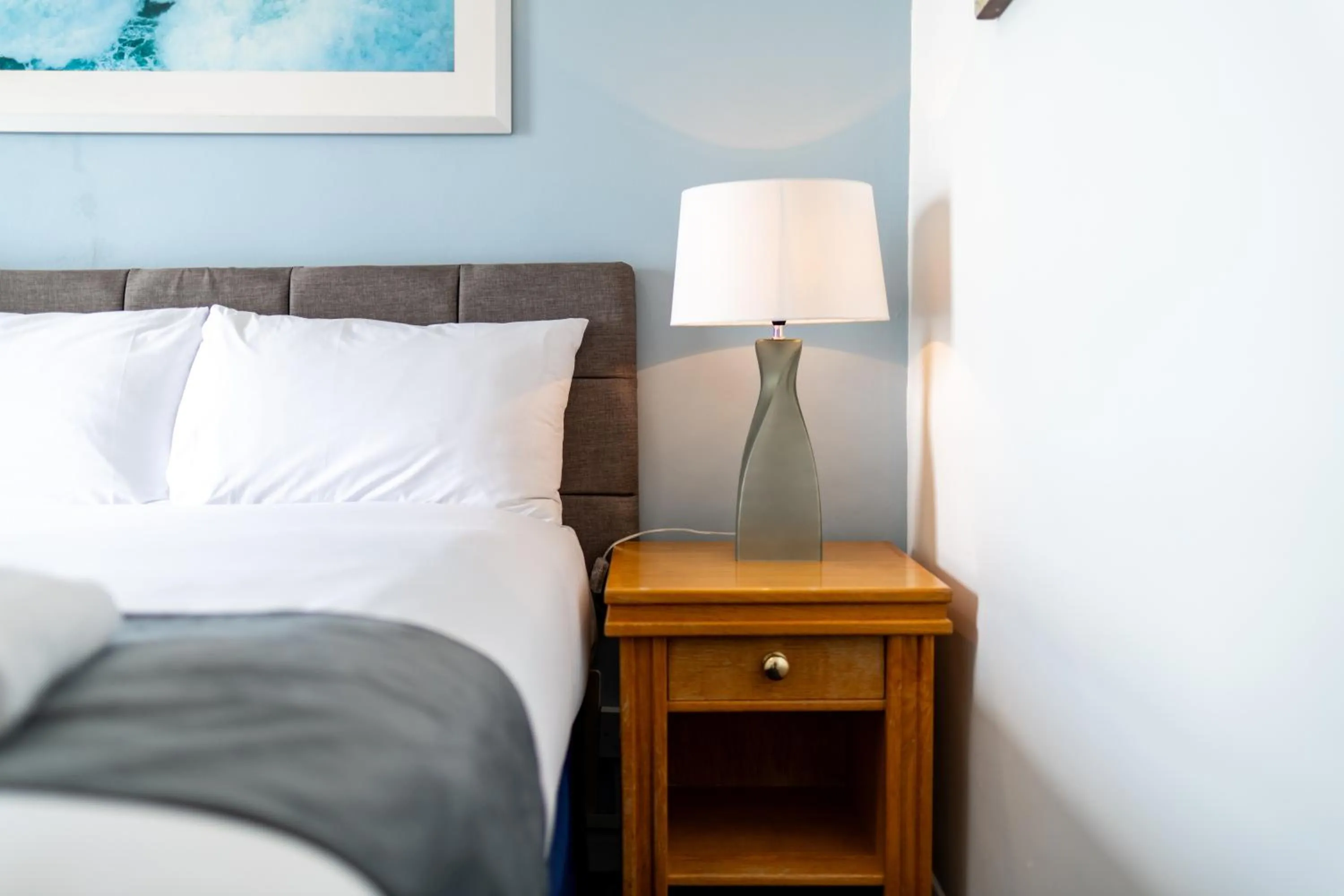 Bed in The Southcliff Hotel