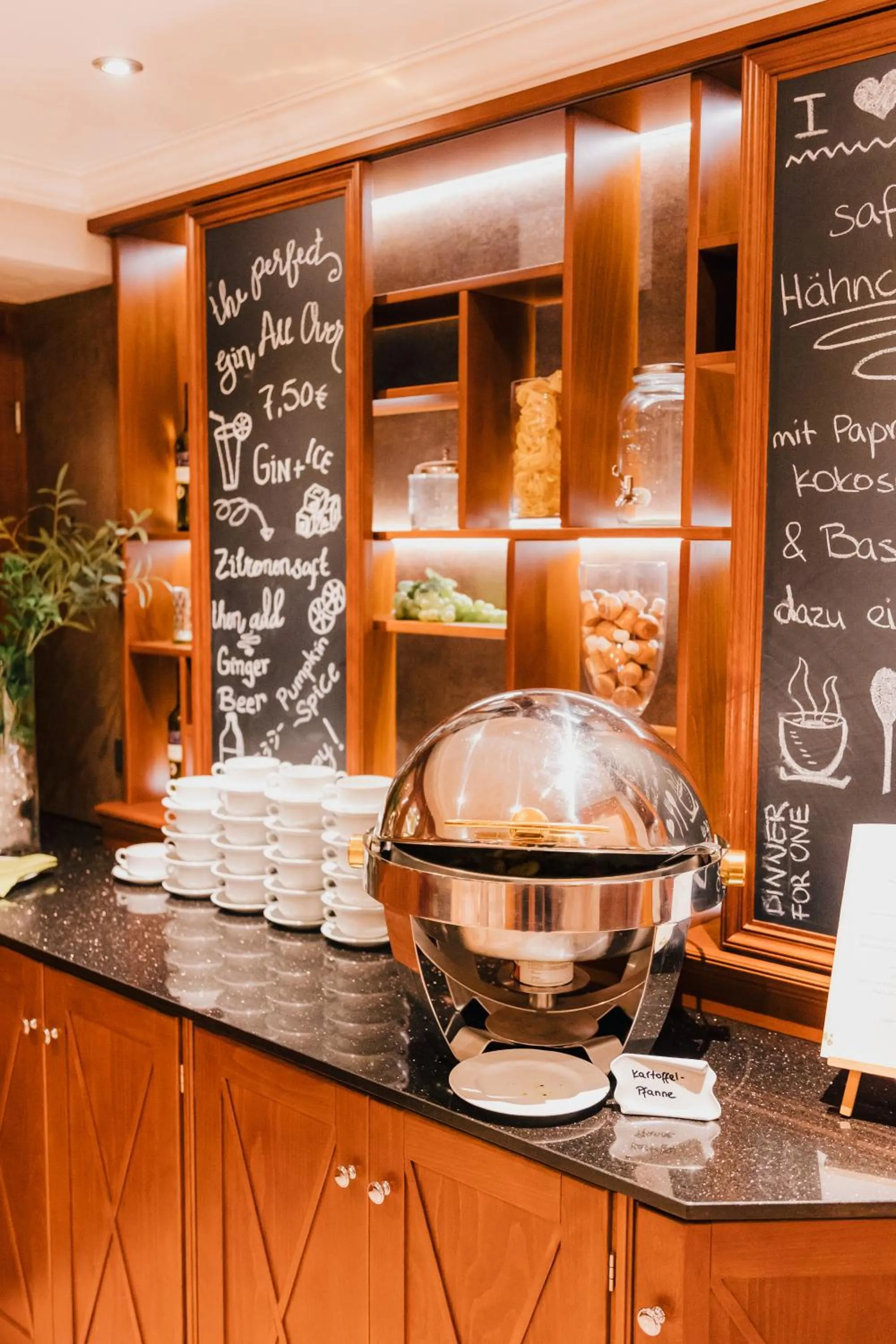 Restaurant/places to eat in Kurhotel Drei Birken